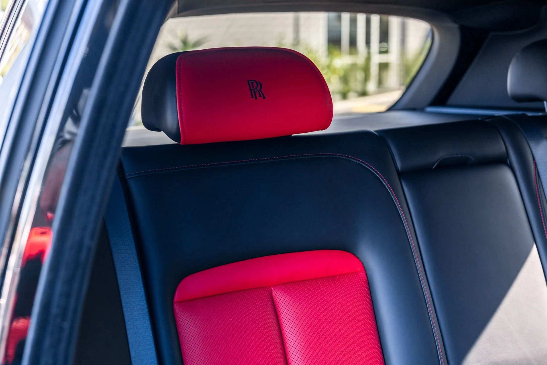 mph045_1946715490_Used_2021_Rolls_Royce_Cullinan_1698712238_f4f359d07e