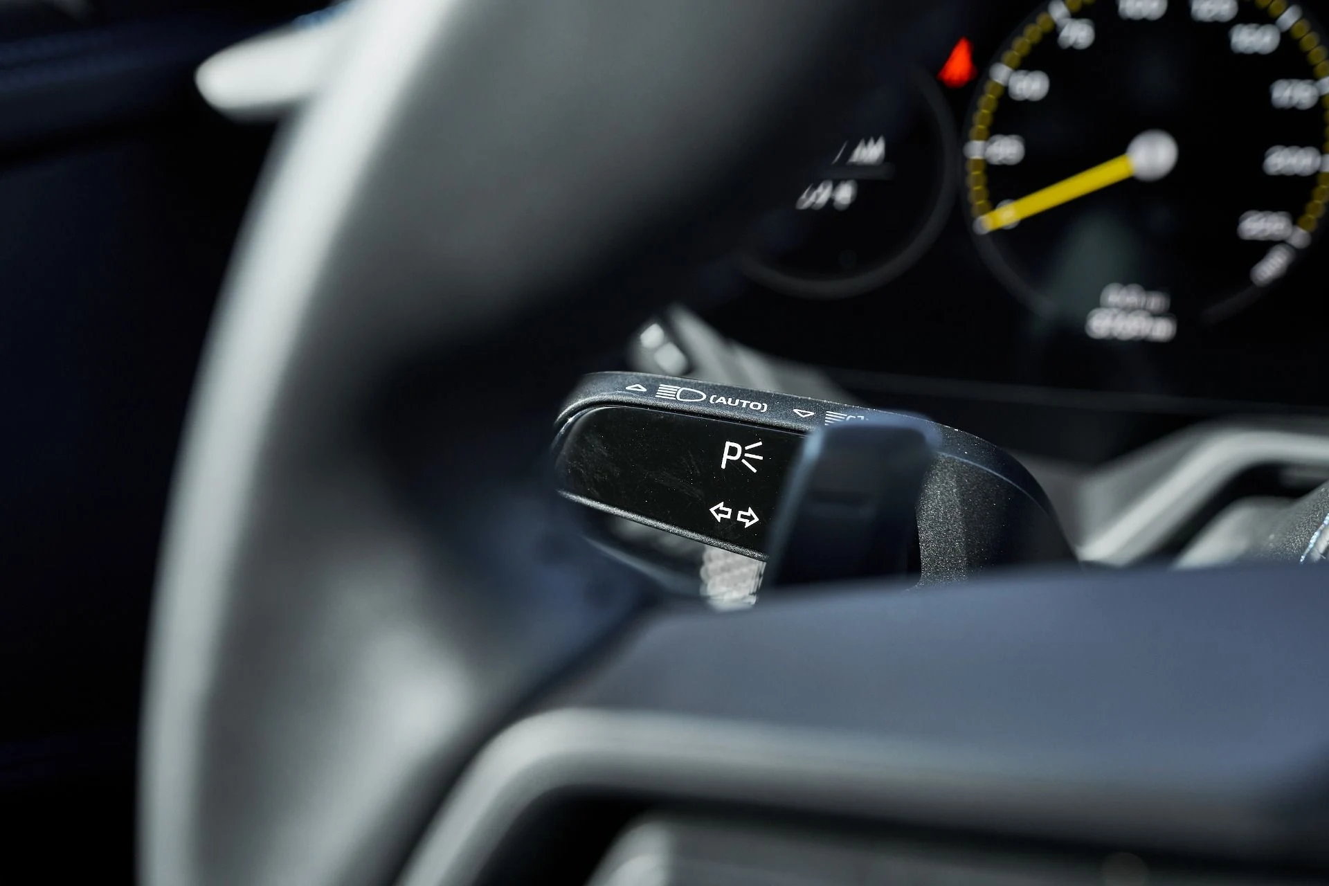 mph045_1949982781_Used_2023_Porsche_911_GT_3_1761779576_e3213515e7