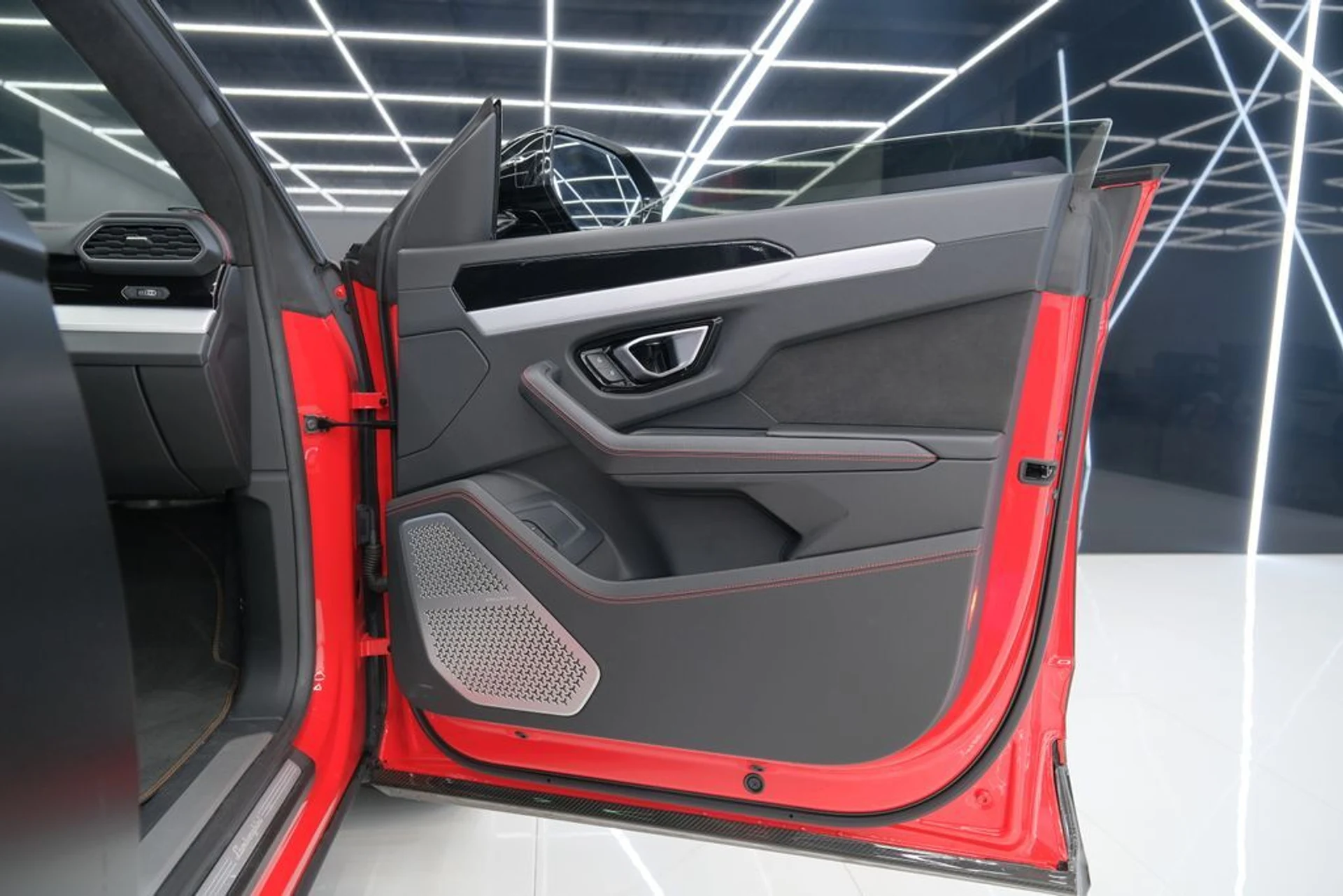 mph045_195034893_d22d7f325aa56421b076ff1486942829_77471f5517