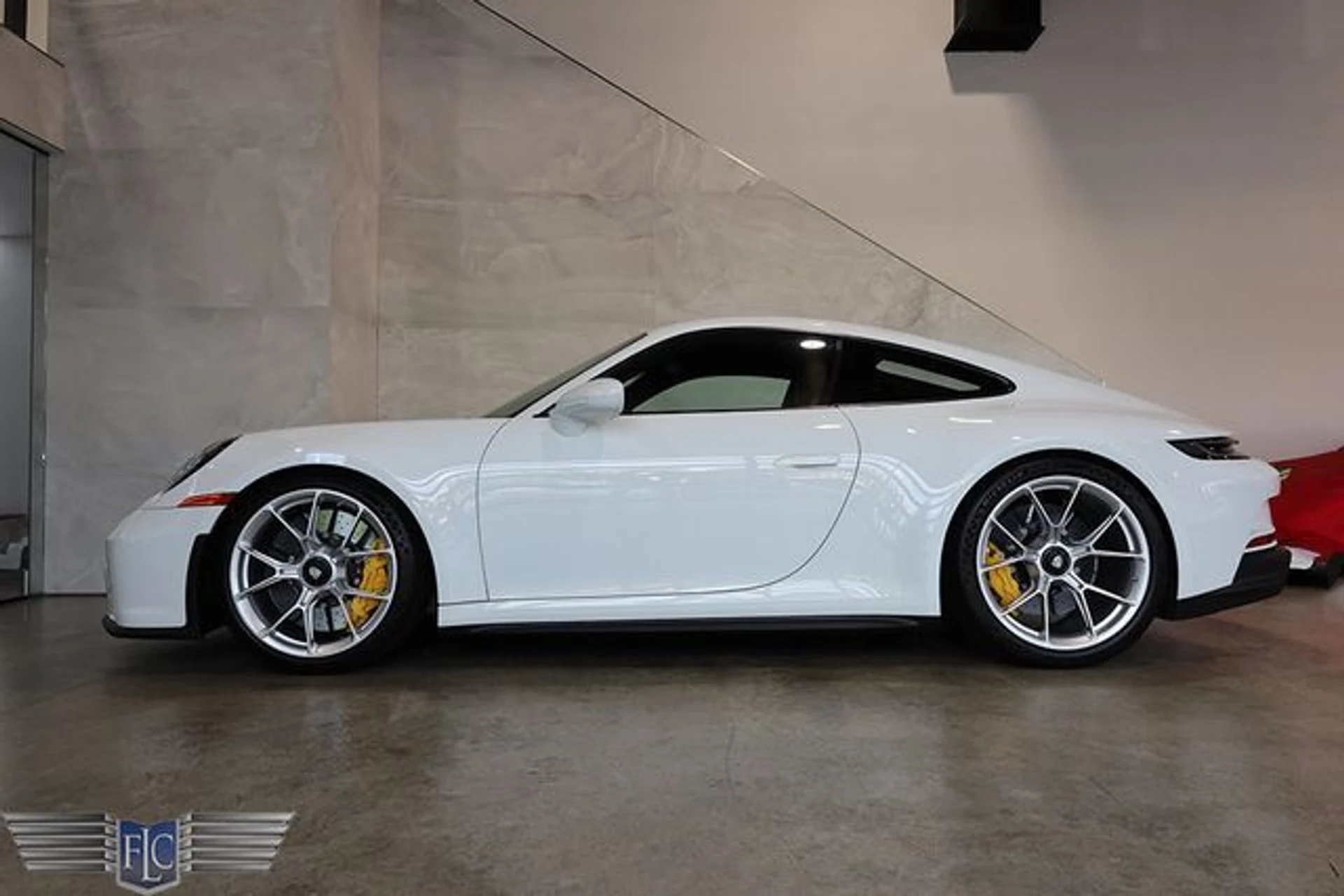 mph045_1959177144_used_2024_porsche_911_gt3coupewtouringpackage_9689_23060491_50_640_443b77e3cc