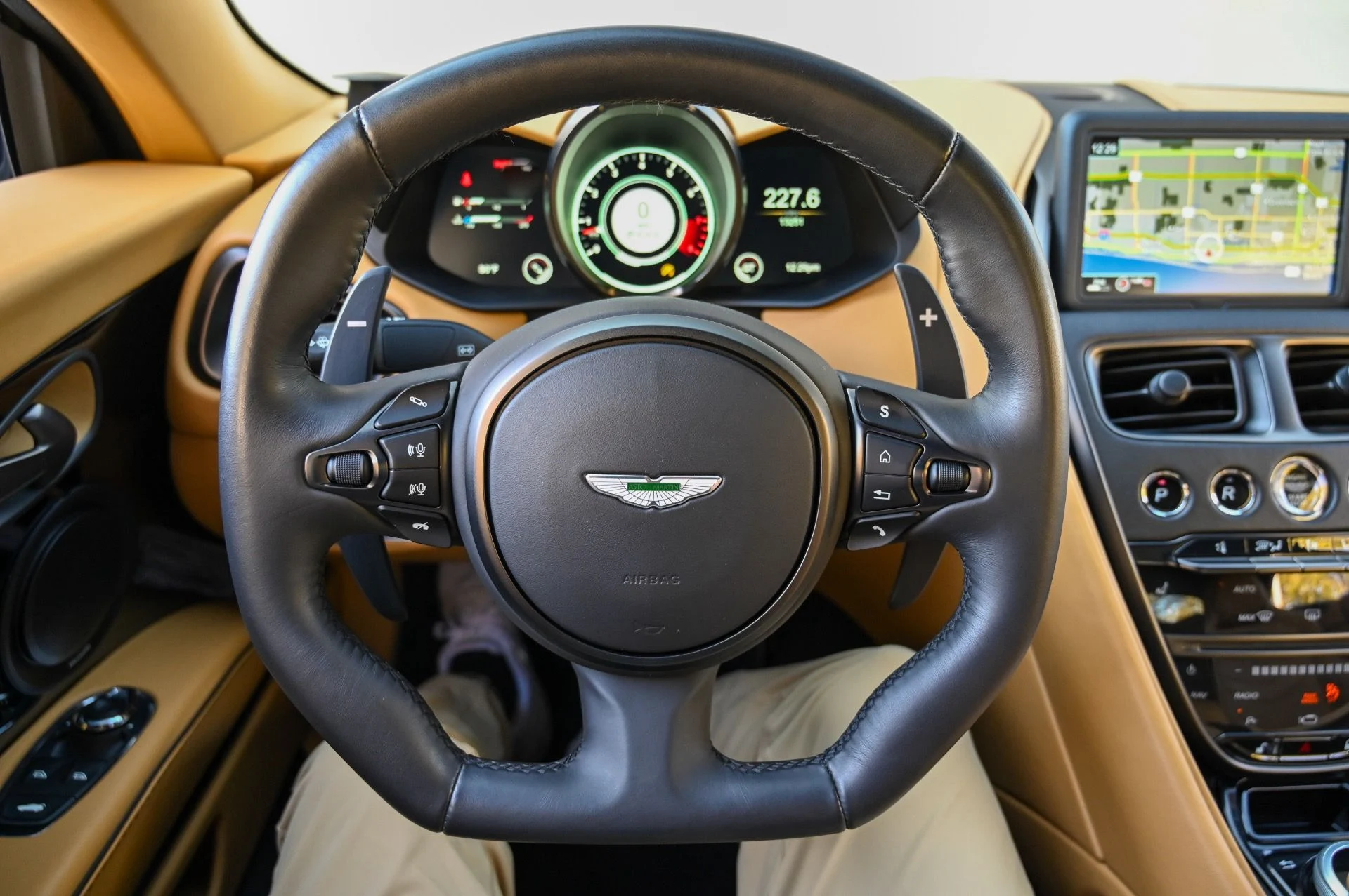 mph045_19671269_Used_2020_Aston_Martin_DBS_Superleggera_1708981937_9ac6e39460