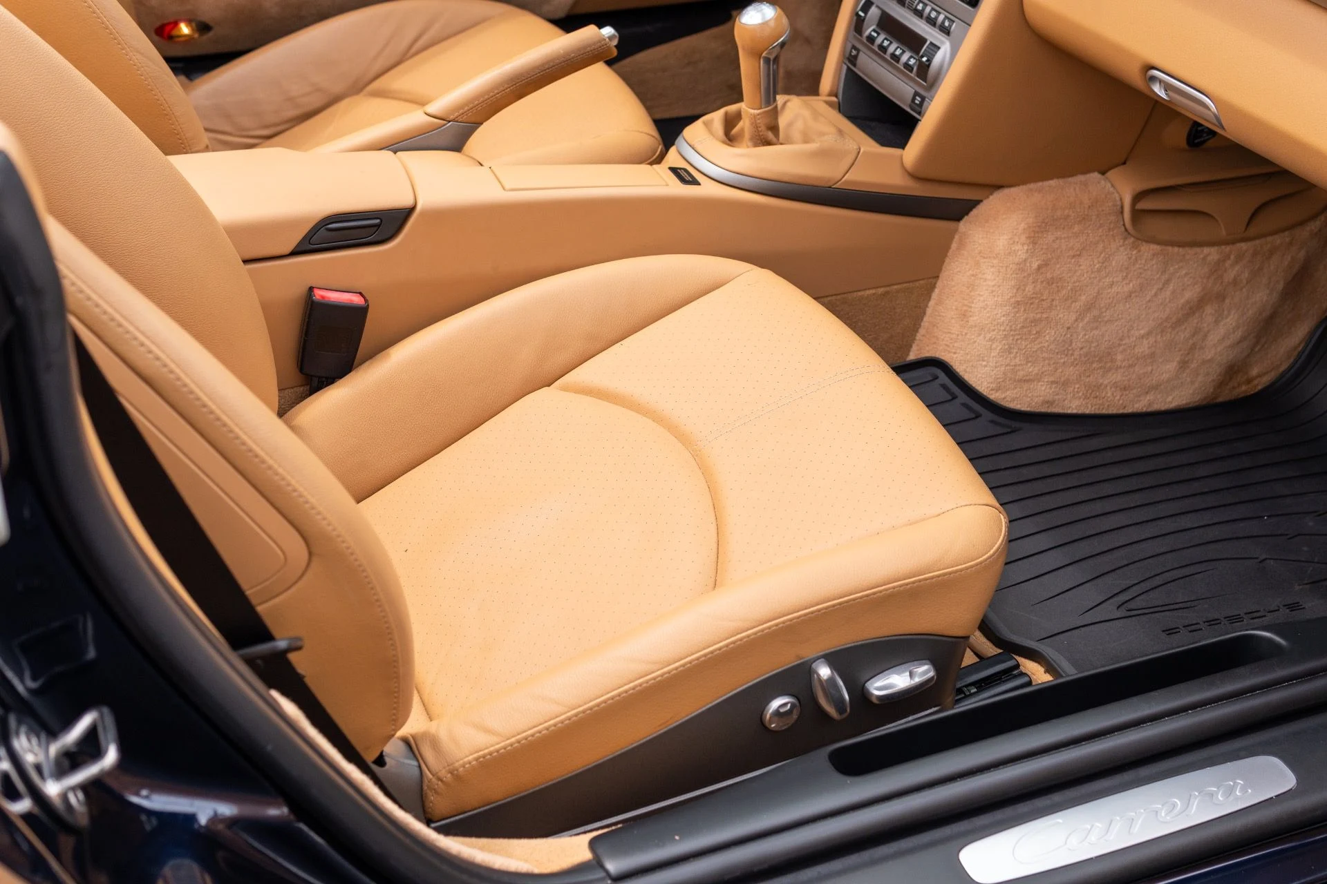 mph045_1973204675_Used_2008_Porsche_911_Carrera_1777990677_0d4f69007c
