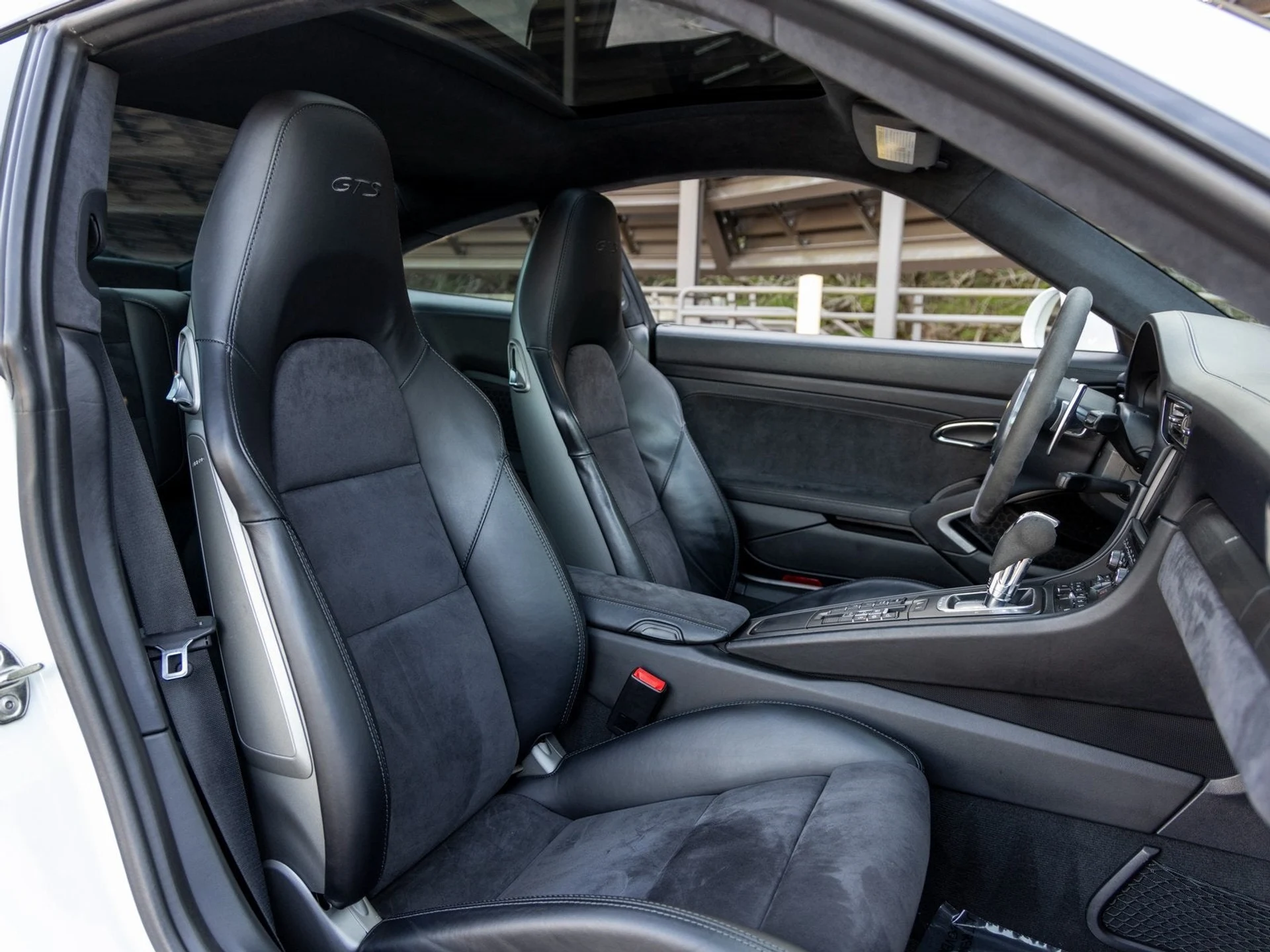 mph045_2004544829_46_1b32e8ff07