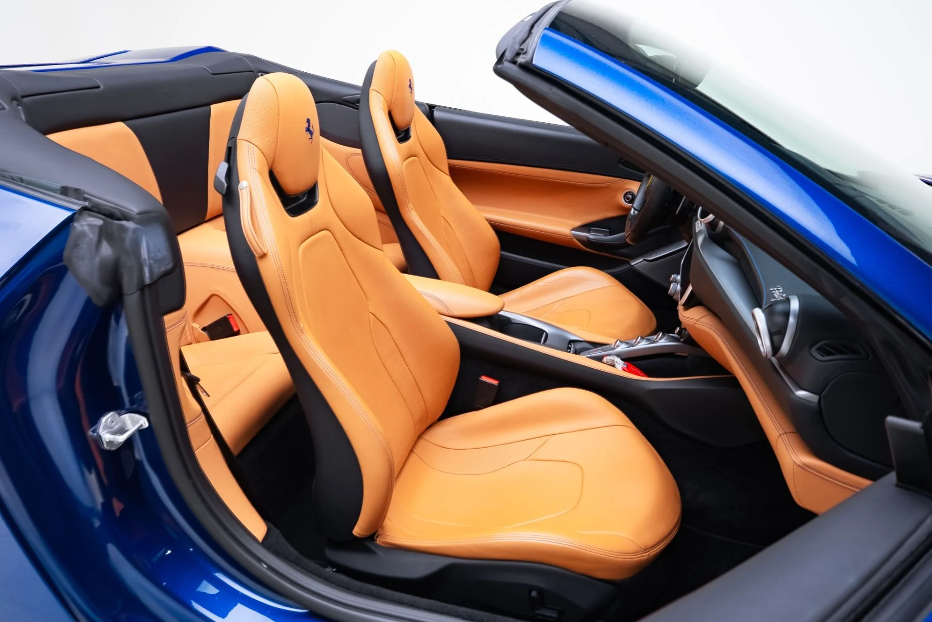 mph045_2025624506_Used_2020_Ferrari_Portofino_1771522255_13d2499908