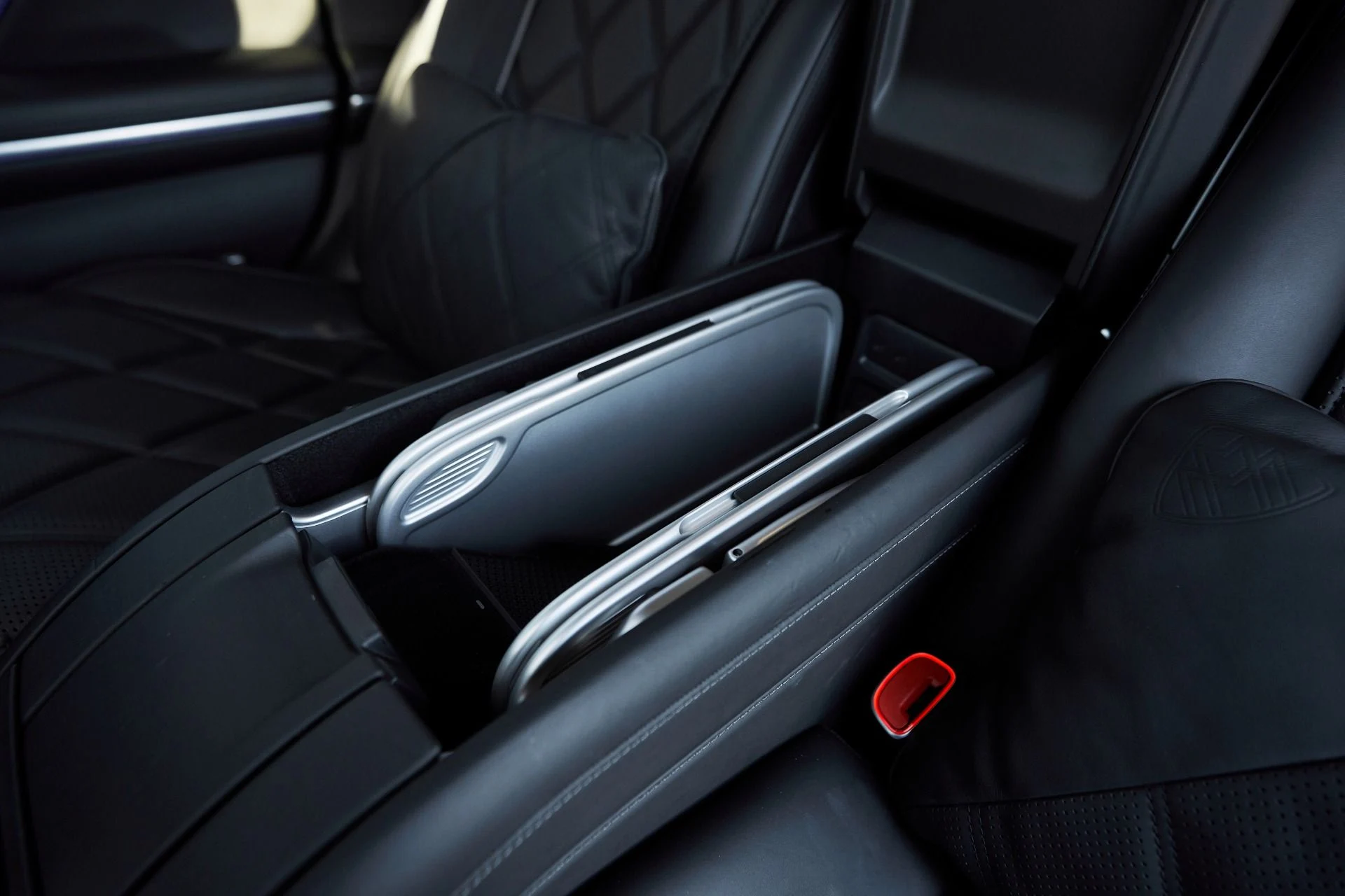 mph045_2029094549_Used_2022_Mercedes_Benz_S_Class_Maybach_S_580_1763082551_9832395547