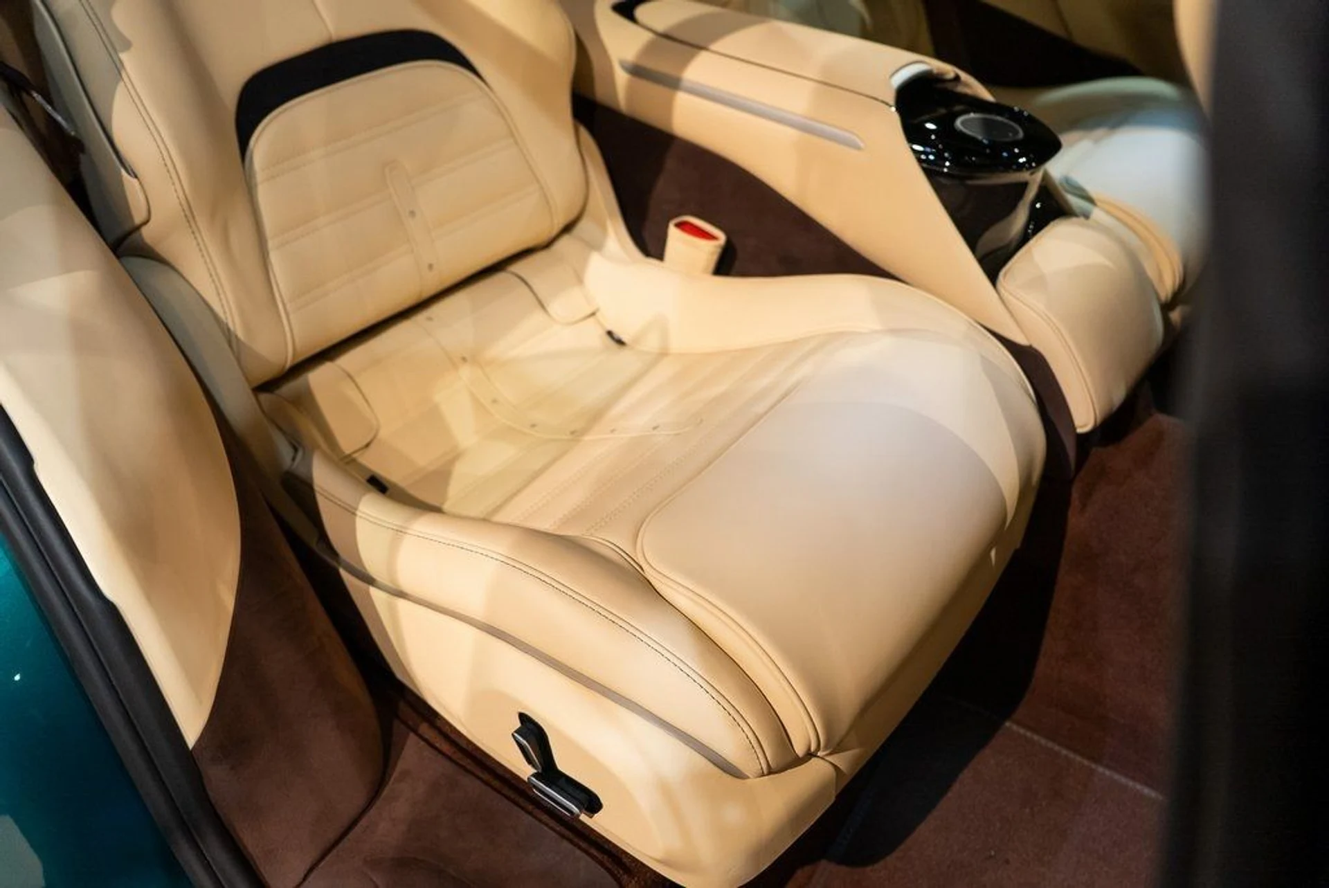 mph045_2033494888_9458d1e7ca0fe435b62989cb510bb340_c197bfe924