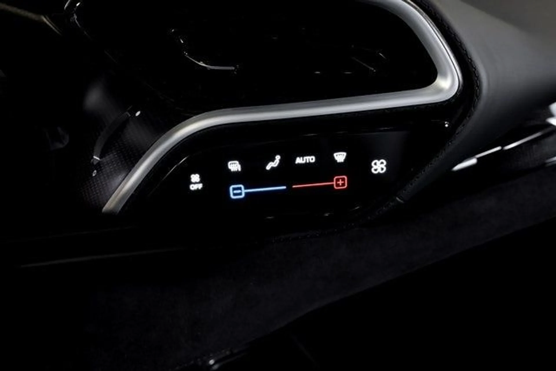 mph045_2035934269_5794e37e727aaa13f5699904388ac6b1x_e45d24f7e9