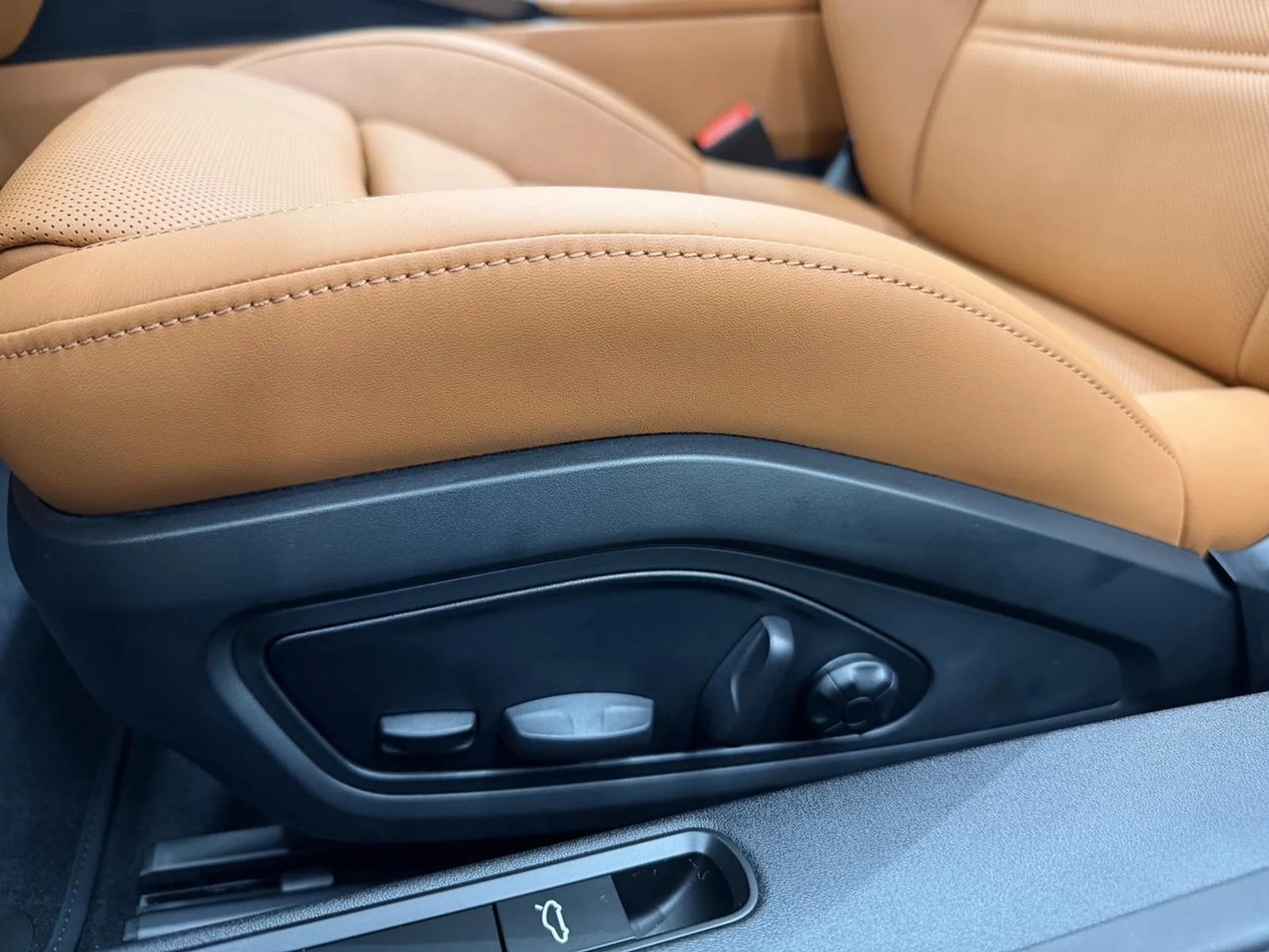 mph045_2047035826_869baf2343793fb54d74d7bc4d9fbfb5_72c65448af