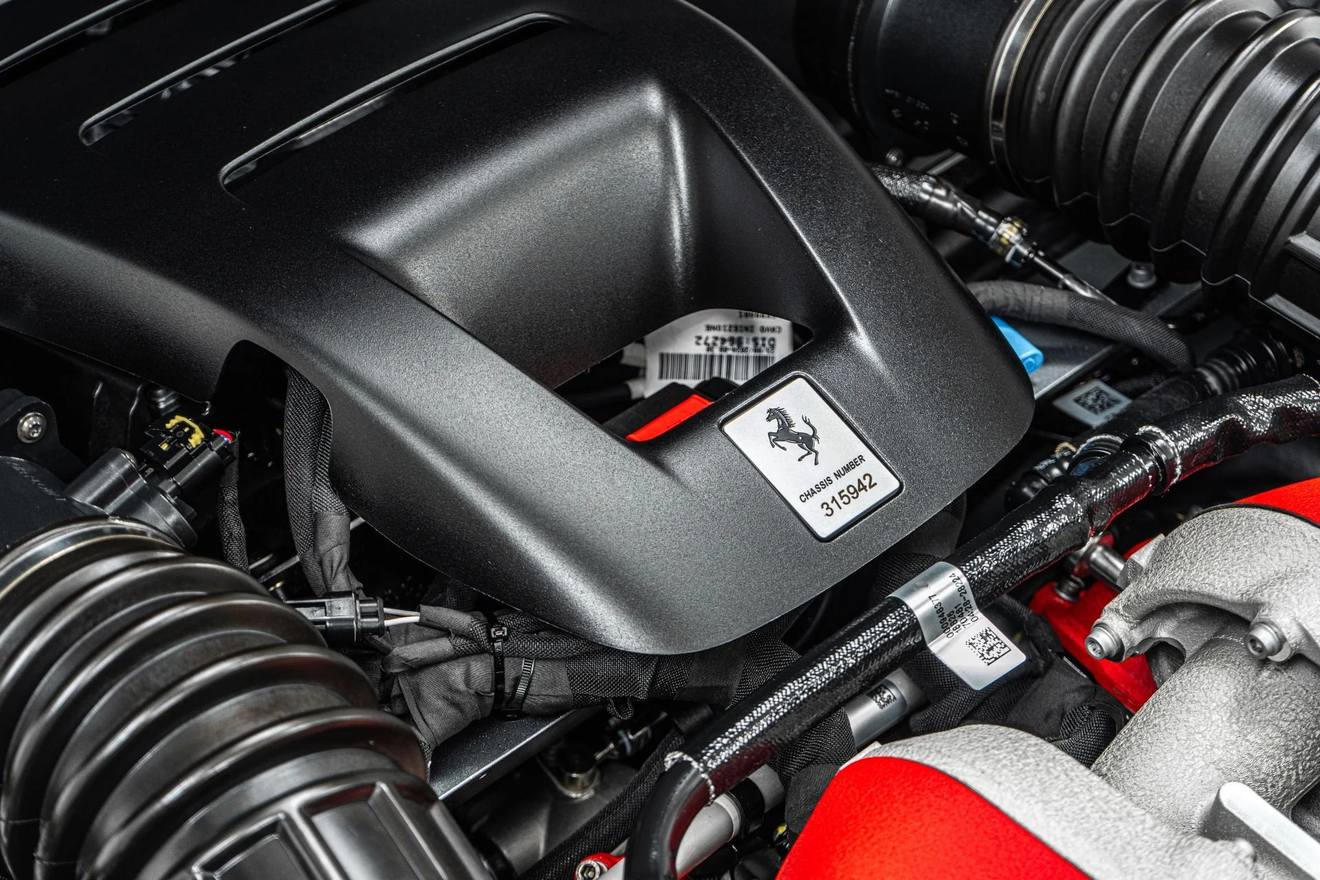 mph045_2055947018_Used_2025_Ferrari_Purosangue_1781820136_885f25448a