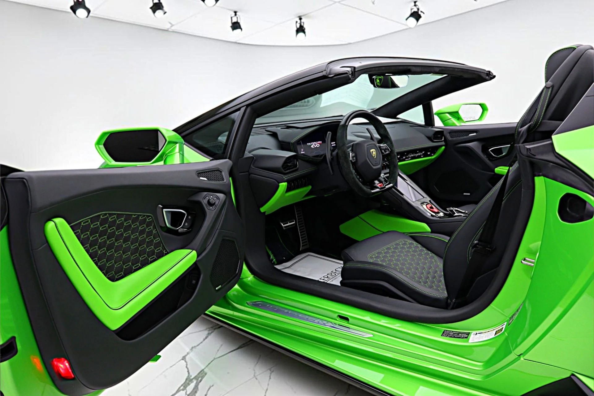 mph045_2075269736_Used_2023_Lamborghini_Huracan_EVO_Spyder_RWD_SELEZIONE_PRE_OWNED_CERTIFIED_6a551569ff