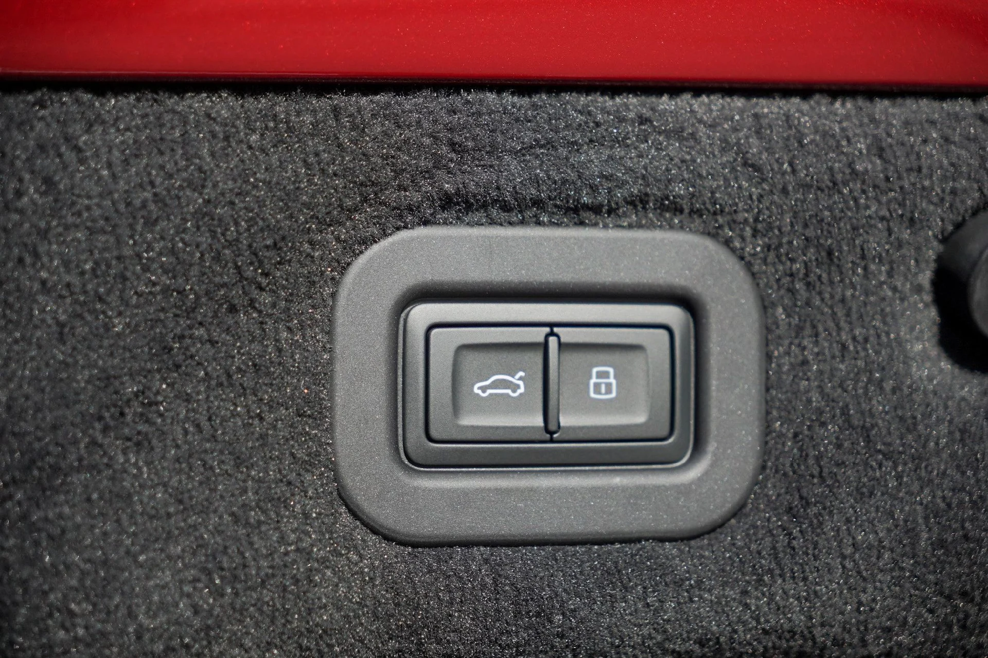 mph045_2085117167_Hi_Tech_Luxury_Imports_LLC_SCBCP_2_ZG_7_TC_025259_image_46_2e93bb43c4