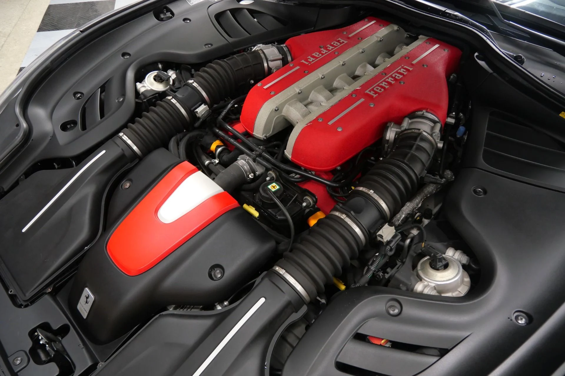 mph045_2087961756_Used_2014_Ferrari_FF_1760547739_d9872c5815