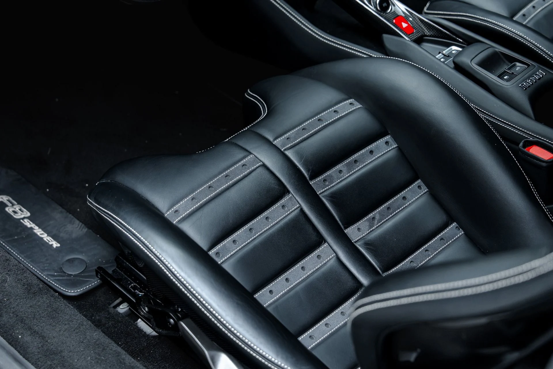 mph045_2090421905_Used_2022_Ferrari_F8_Spider_1792785115_529a871b6d