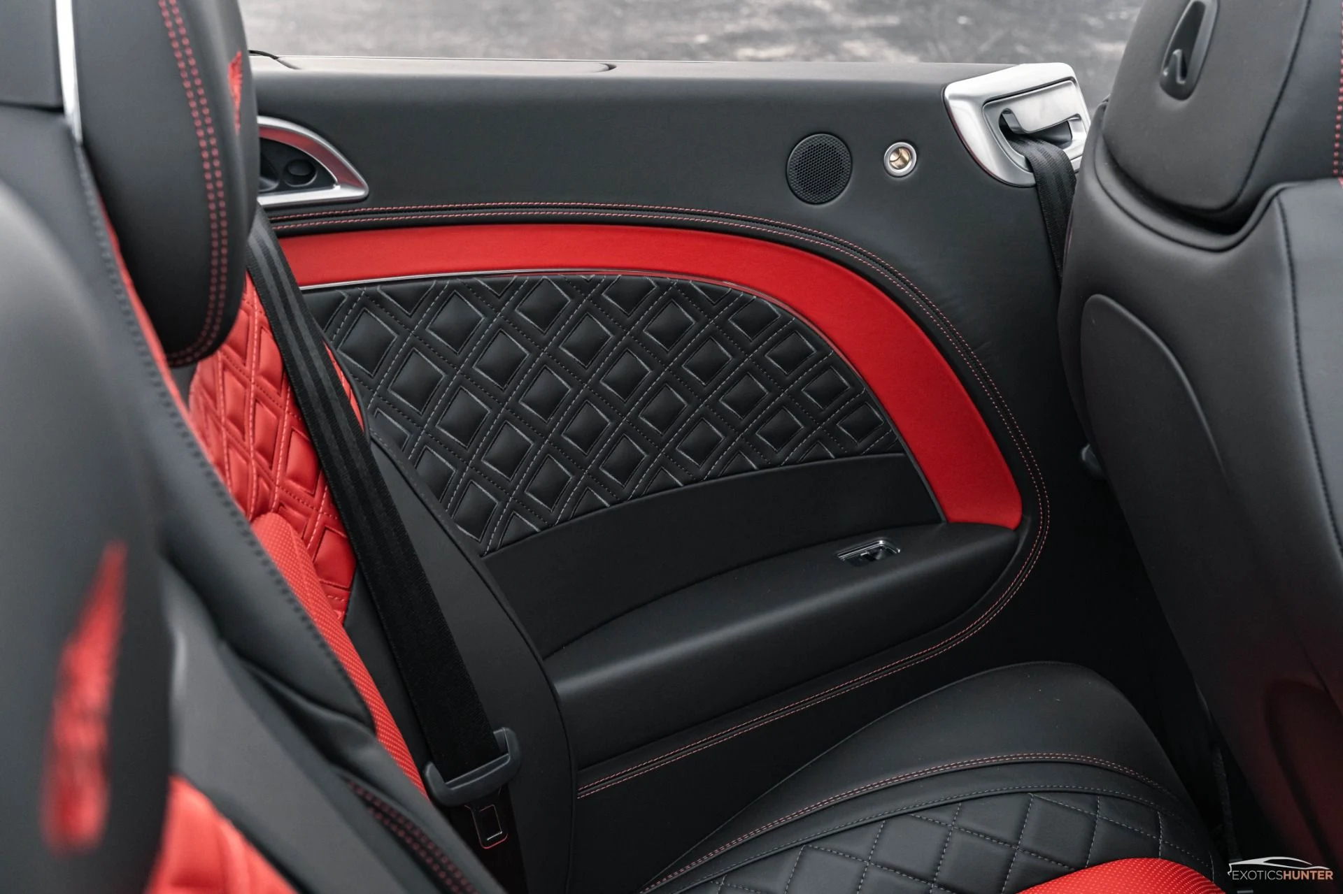 mph045_2096522529_Used_2020_Bentley_Continental_GTC_280_K_MSRP_Mulliner_Blackline_Rotating_Display_1766938877_dbd219938d