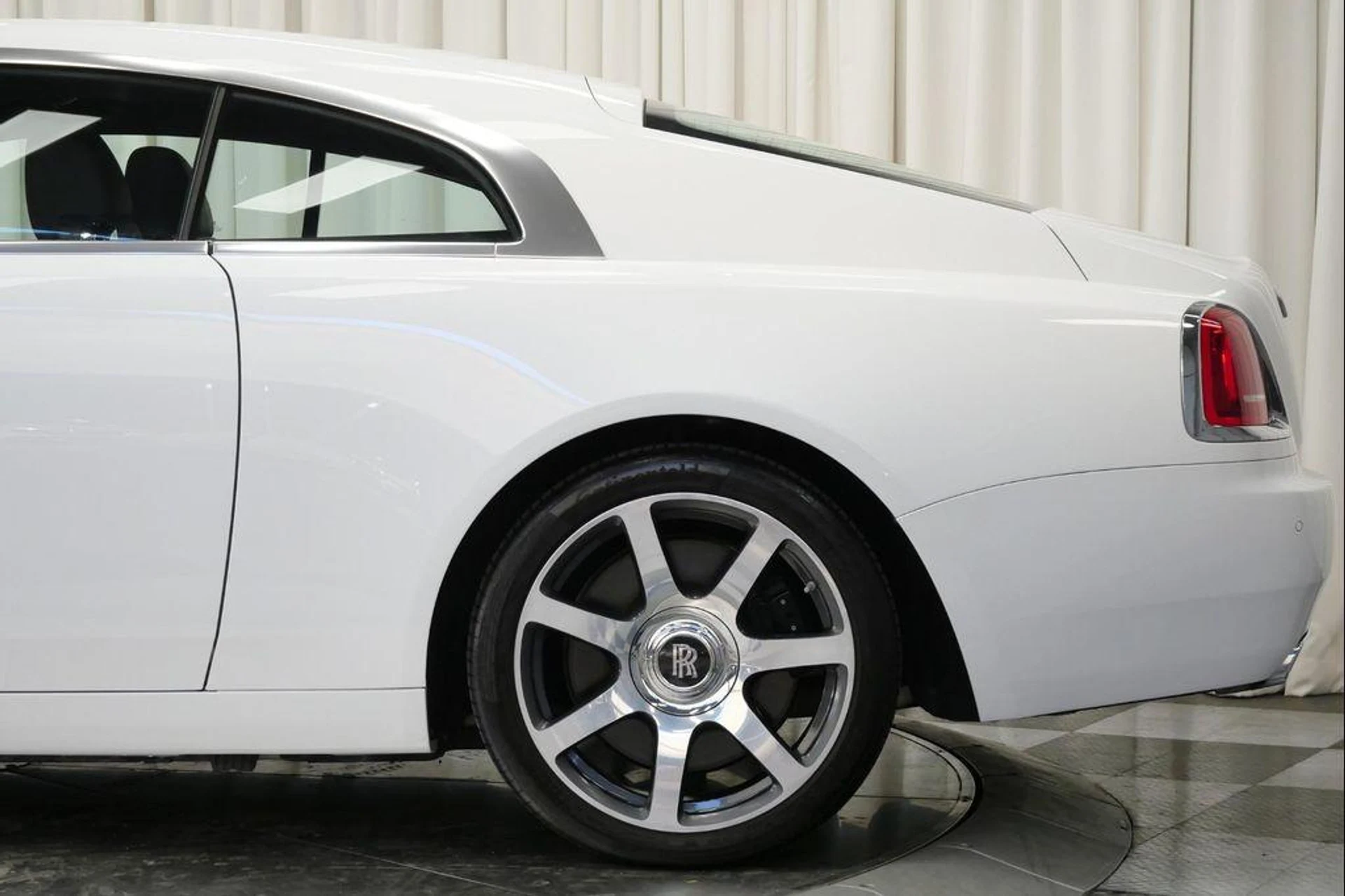 mph045_2098019143_cyu_PF_Wp_V2c_Z6_Lac_H8_Rq_U_2_Jc14_2b92b081b1