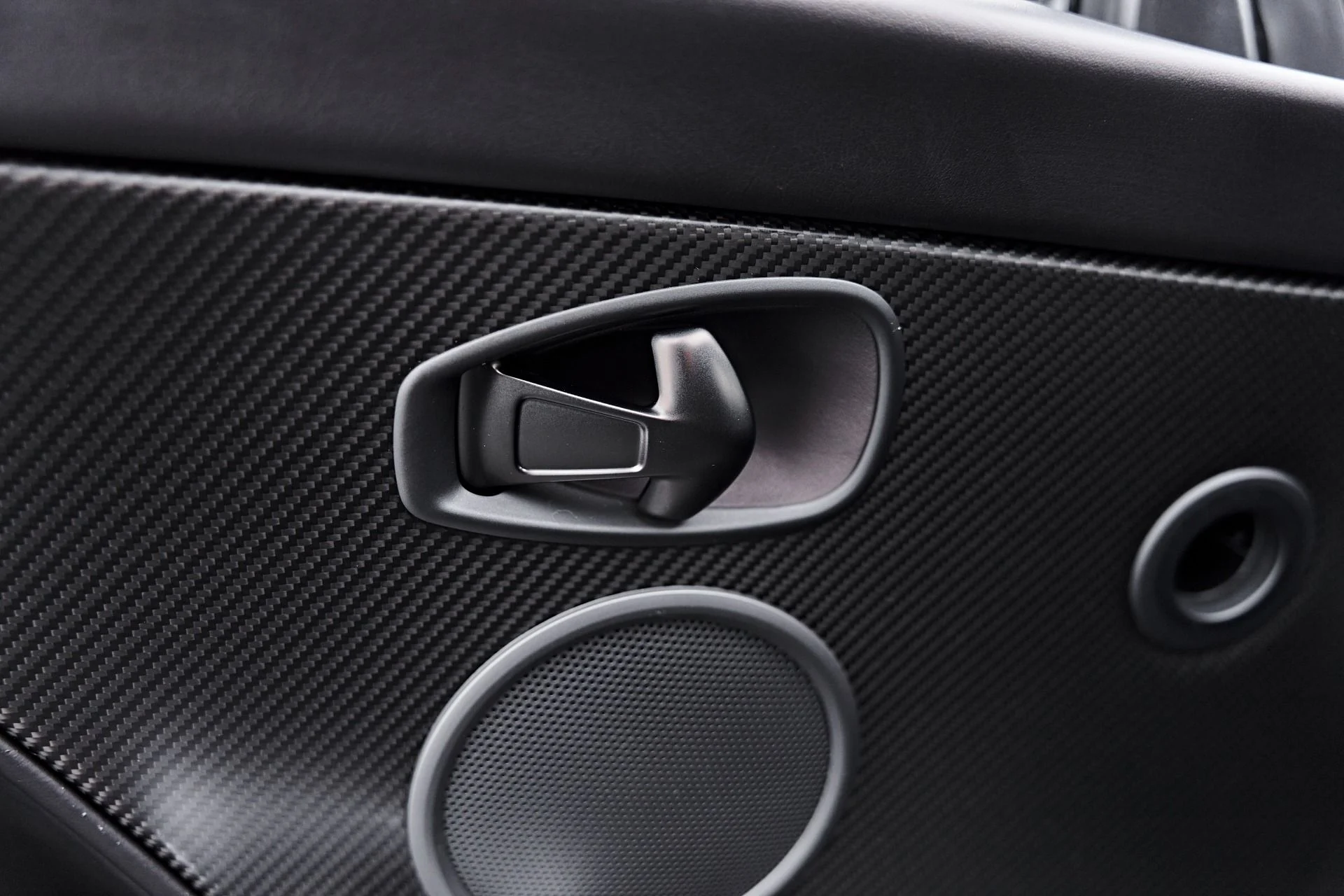 mph045_2106940312_Used_2019_Aston_Martin_DBS_Superleggera_1791337485_ce5c8ace5c