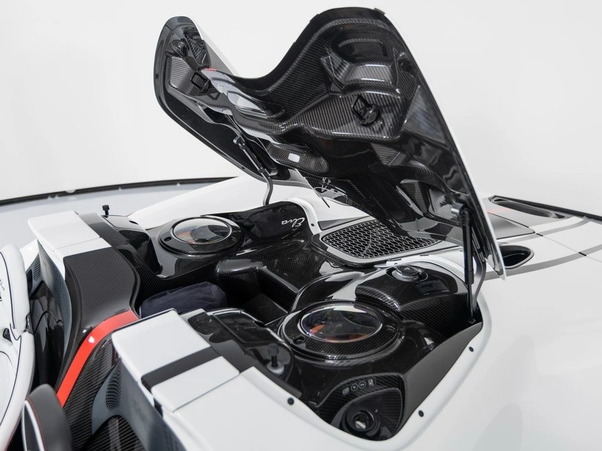 mph045_2114815398_53ff994cd55090c01f28e7c05f332a8ex_fb683a00c4