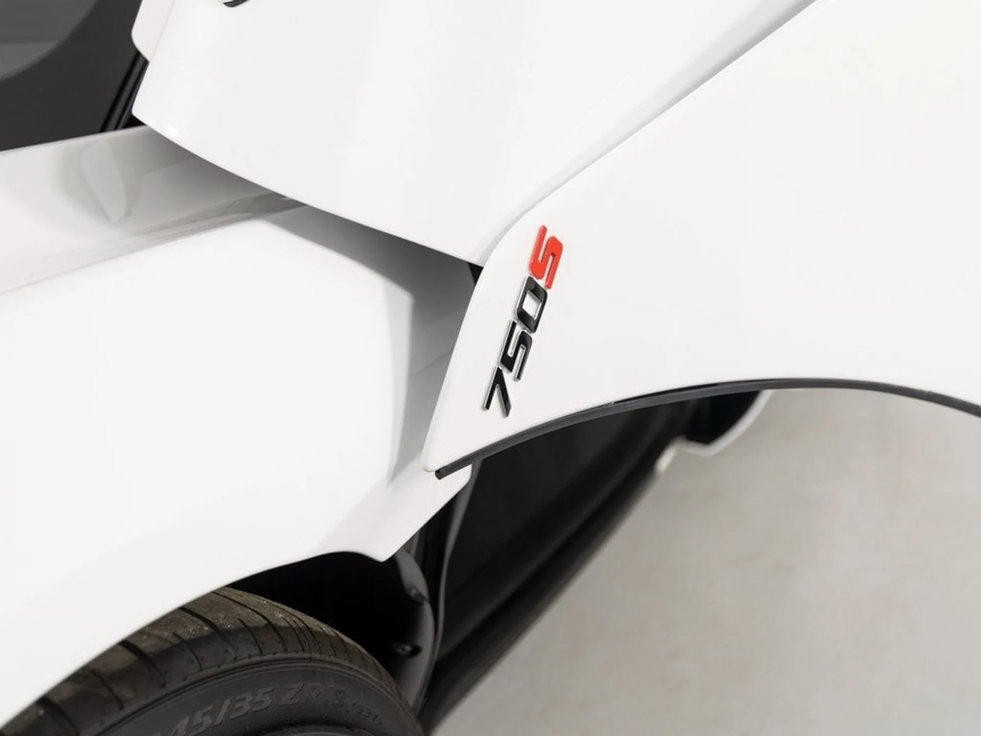 mph045_2120758648_d33958918890b40c63c490ed06d7a9f4x_a06f740f17