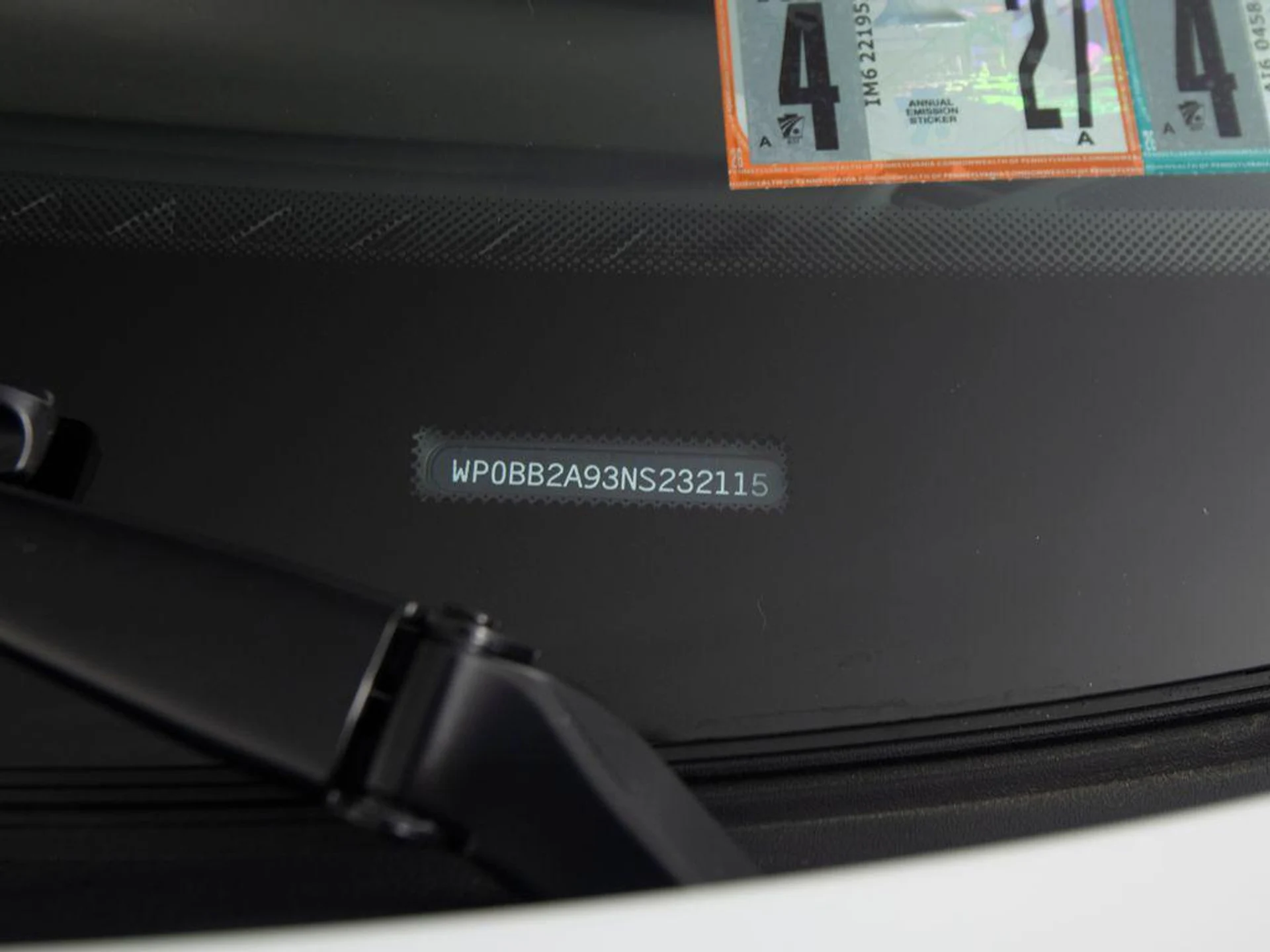 mph045_2126663051_Zbfey_S_Sxji_Rem39at_Gm_B_Esn_IE_0_82b966d5da