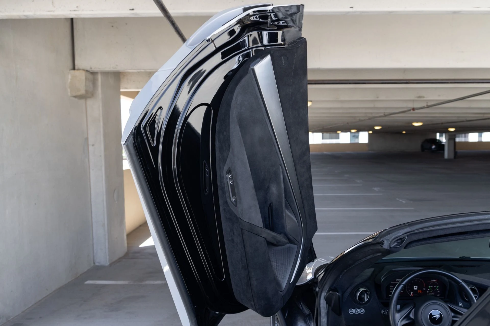 mph045_2129192517_Used_2020_Mc_Laren_720_S_Spider_Performance_1776716931_7f19172e0a