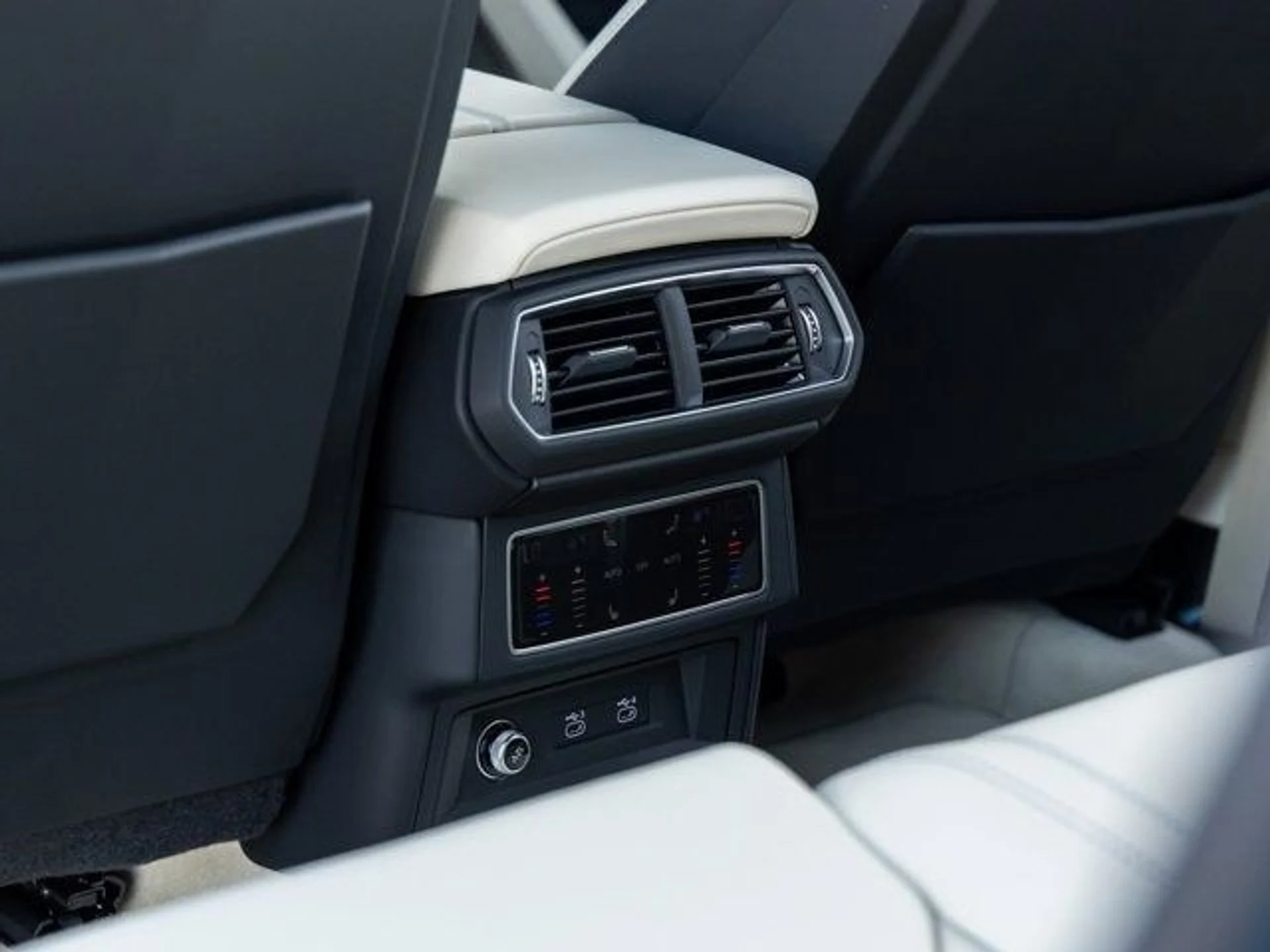 mph045_2151178206_46_166a3f1b98