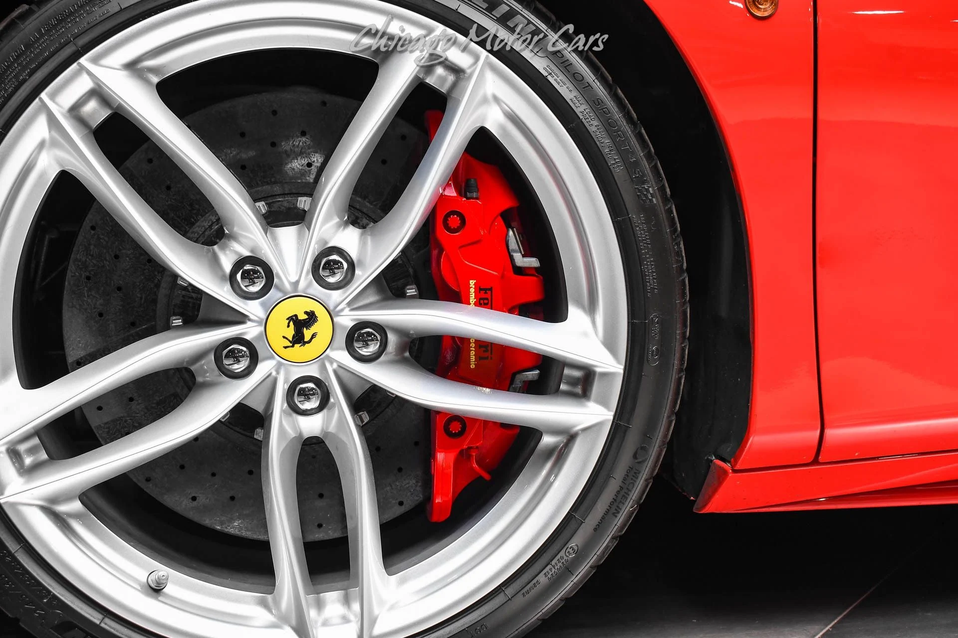 mph045_215236263_13212_p46_l_6a26aa7d25