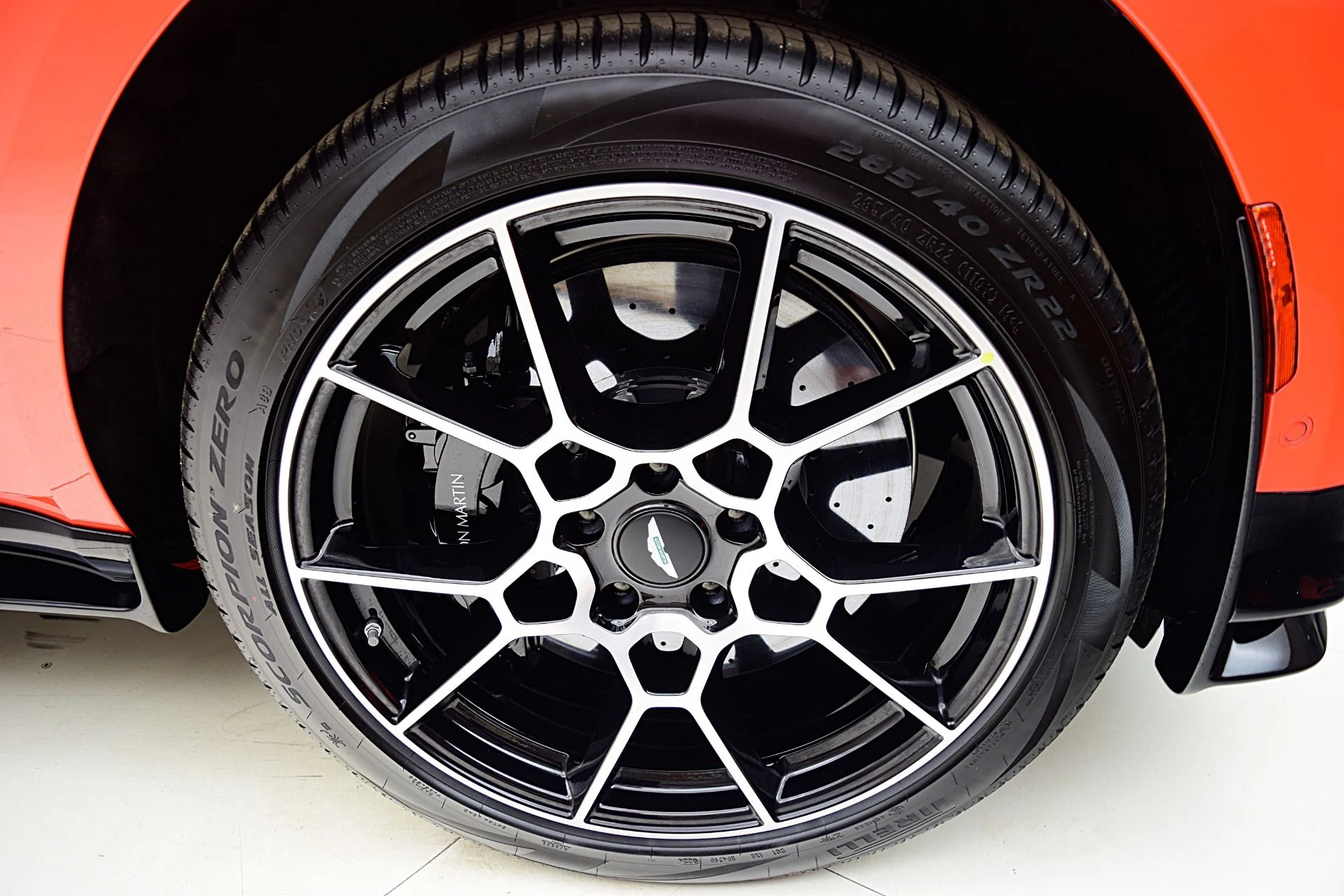 mph045_2155207183_New_2025_Aston_Martin_DBX_707_12661a2dd1