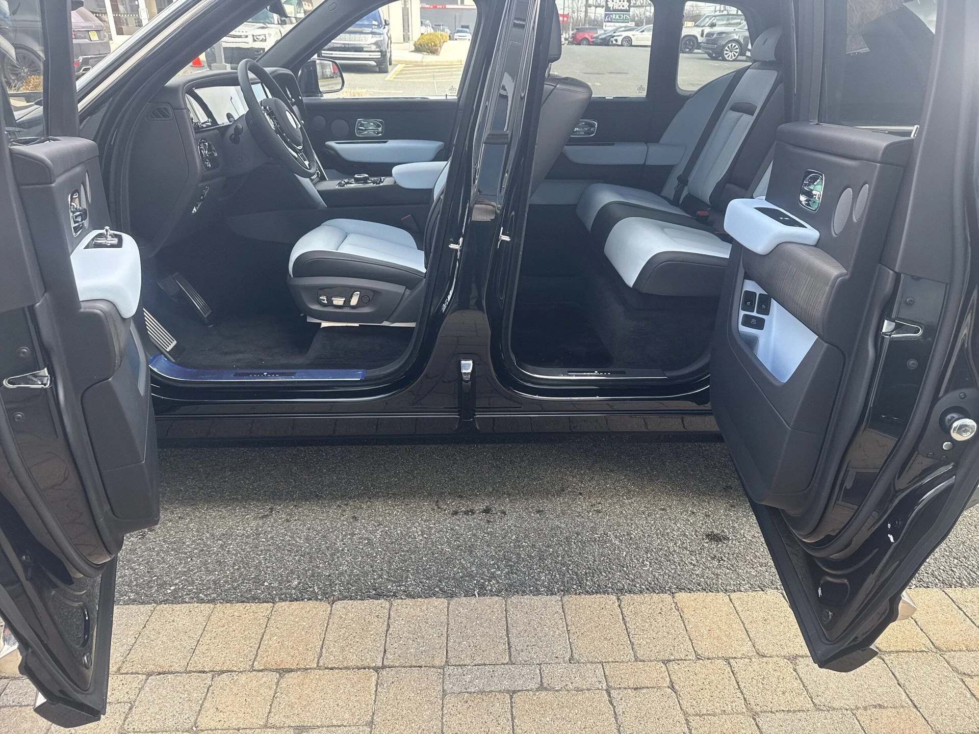 mph045_2174495761_7d85369c2199aa4ee6d978abfcc367c8x_6ba0aa7b0b