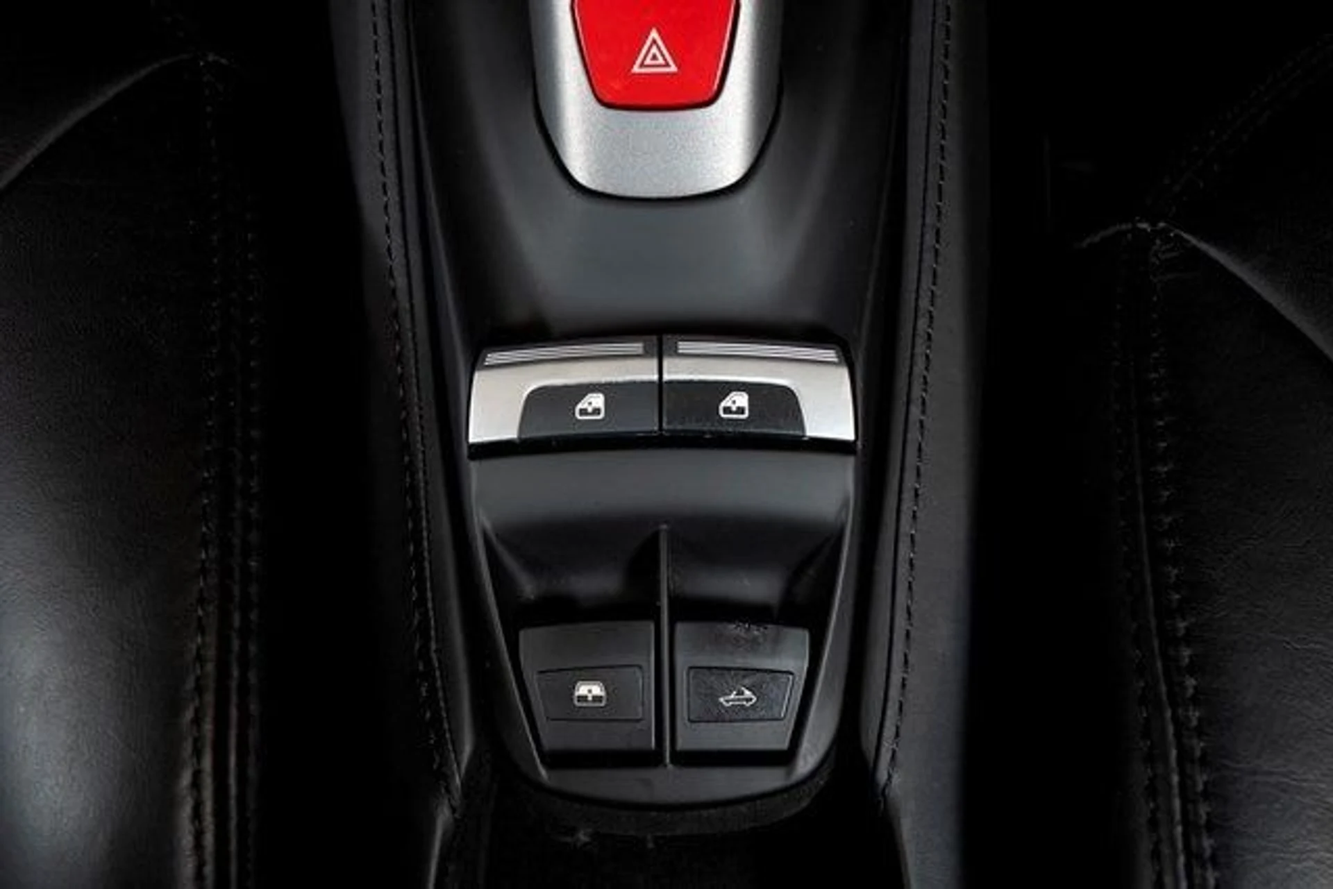 mph045_2181053318_4fe376bd1c3df590829f2ba765e68306x_c41a00186f