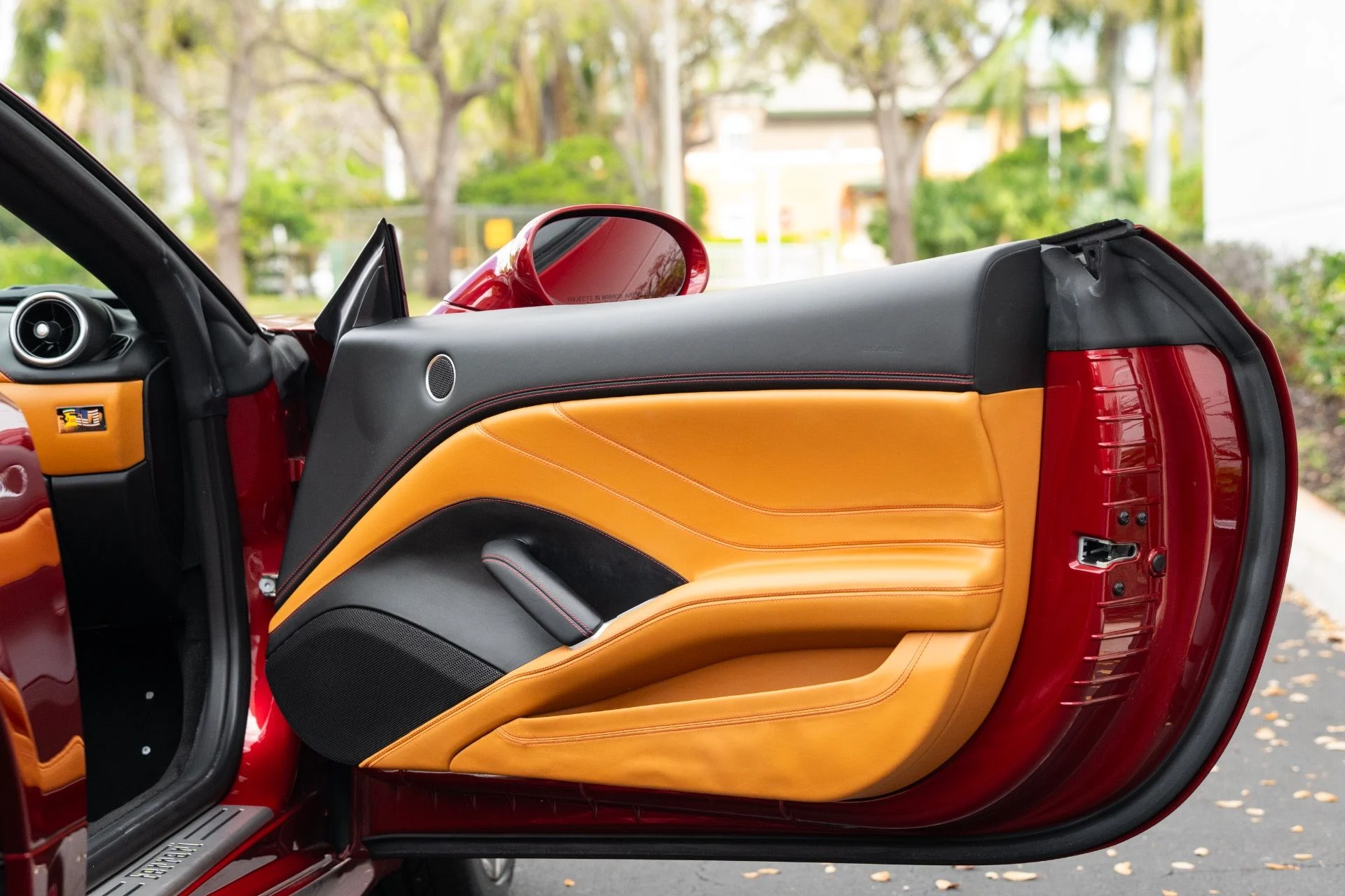mph045_2184790315_Used_2015_Ferrari_California_T_1773337239_3018500a4e