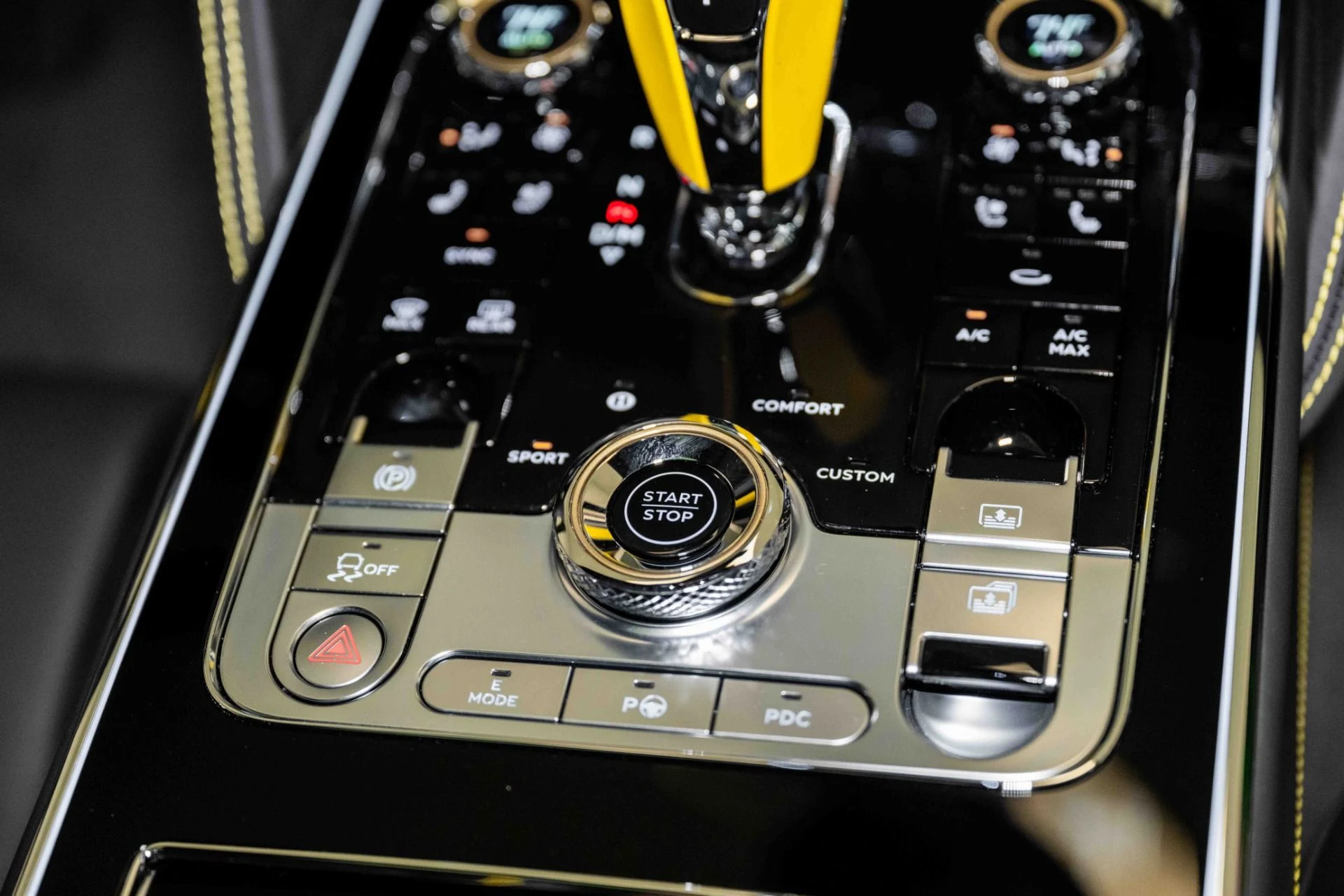 mph045_2188323605_Used_2024_Bentley_Flying_Spur_S_Hybrid_1749914202_cc59331e69