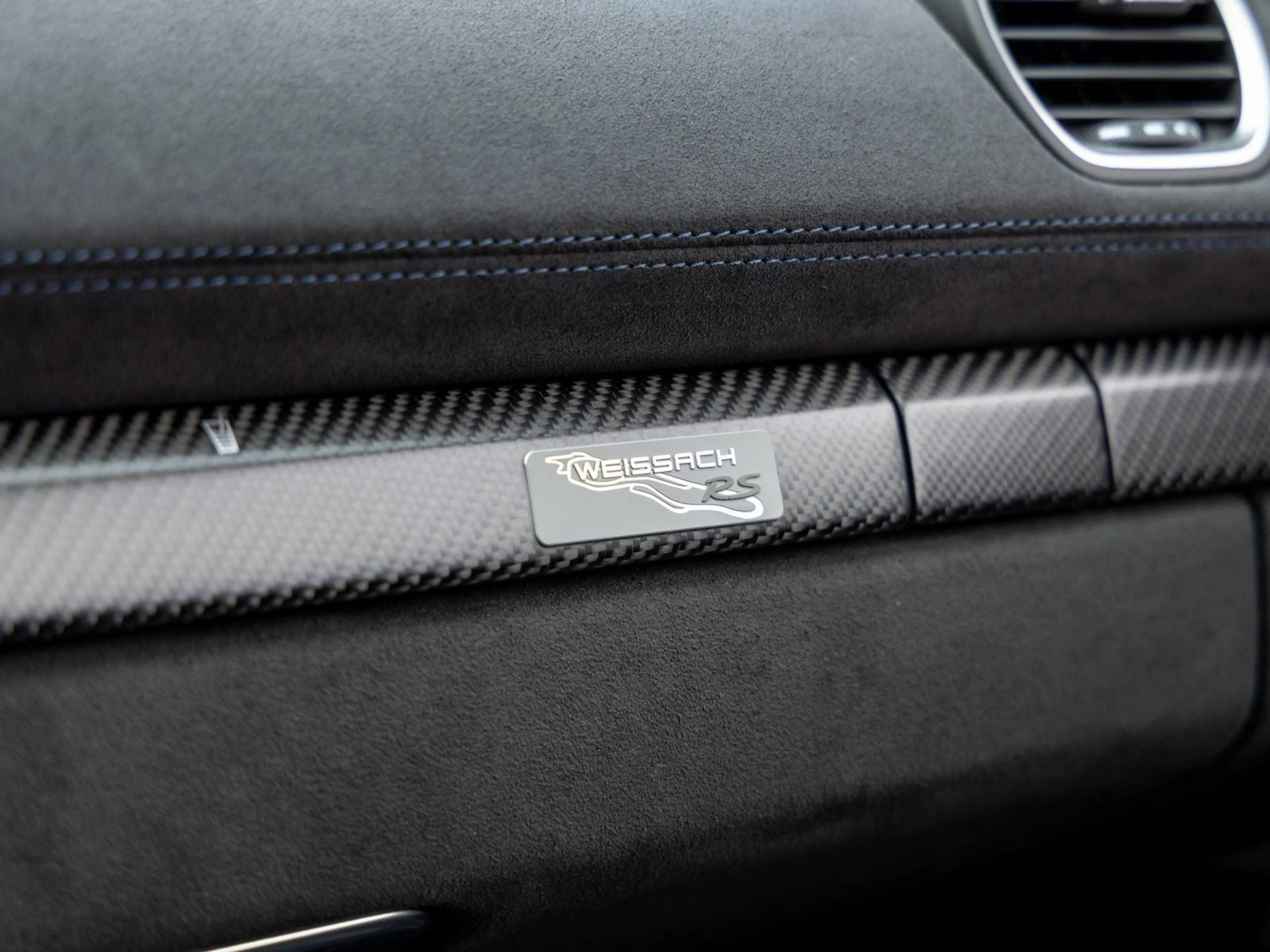 mph045_2203817518_46_dea2db2282