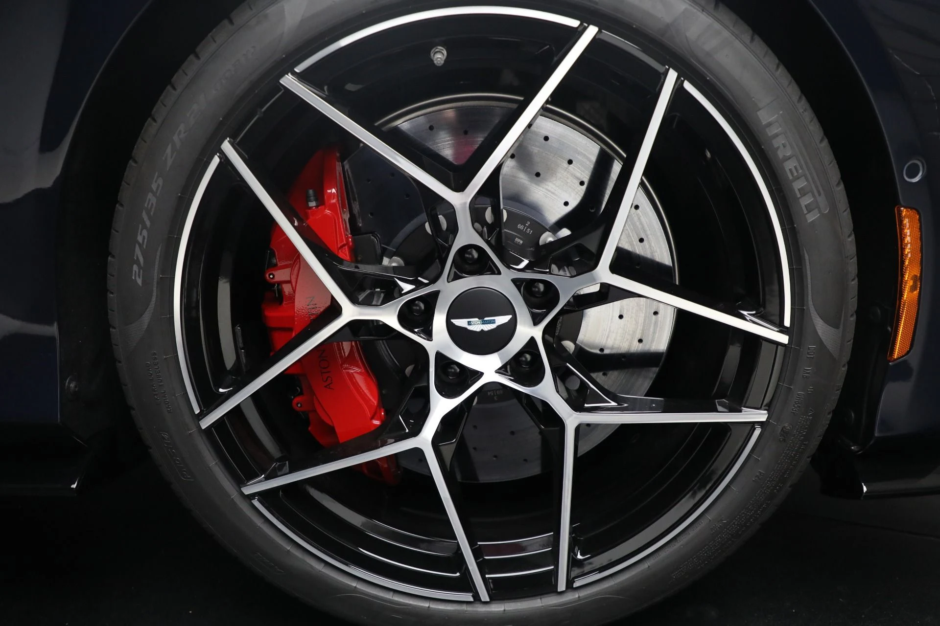 mph045_2205514169_New_2026_Aston_Martin_Vanquish_Volante_1762784381_763307f567