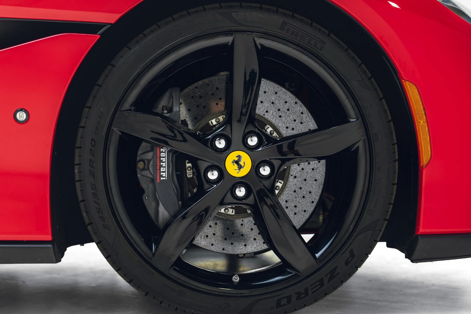 mph045_2208052340_Used_2019_Ferrari_Portofino_1781556111_0cf3a001ed
