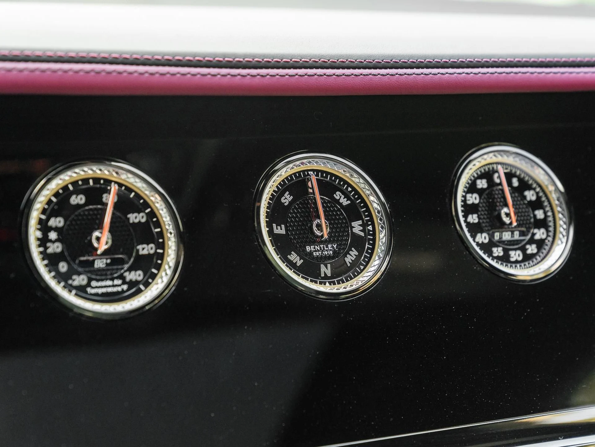 mph045_2211683354_Used_2025_Bentley_Continental_GT_Speed_1779912171_afed638bf7