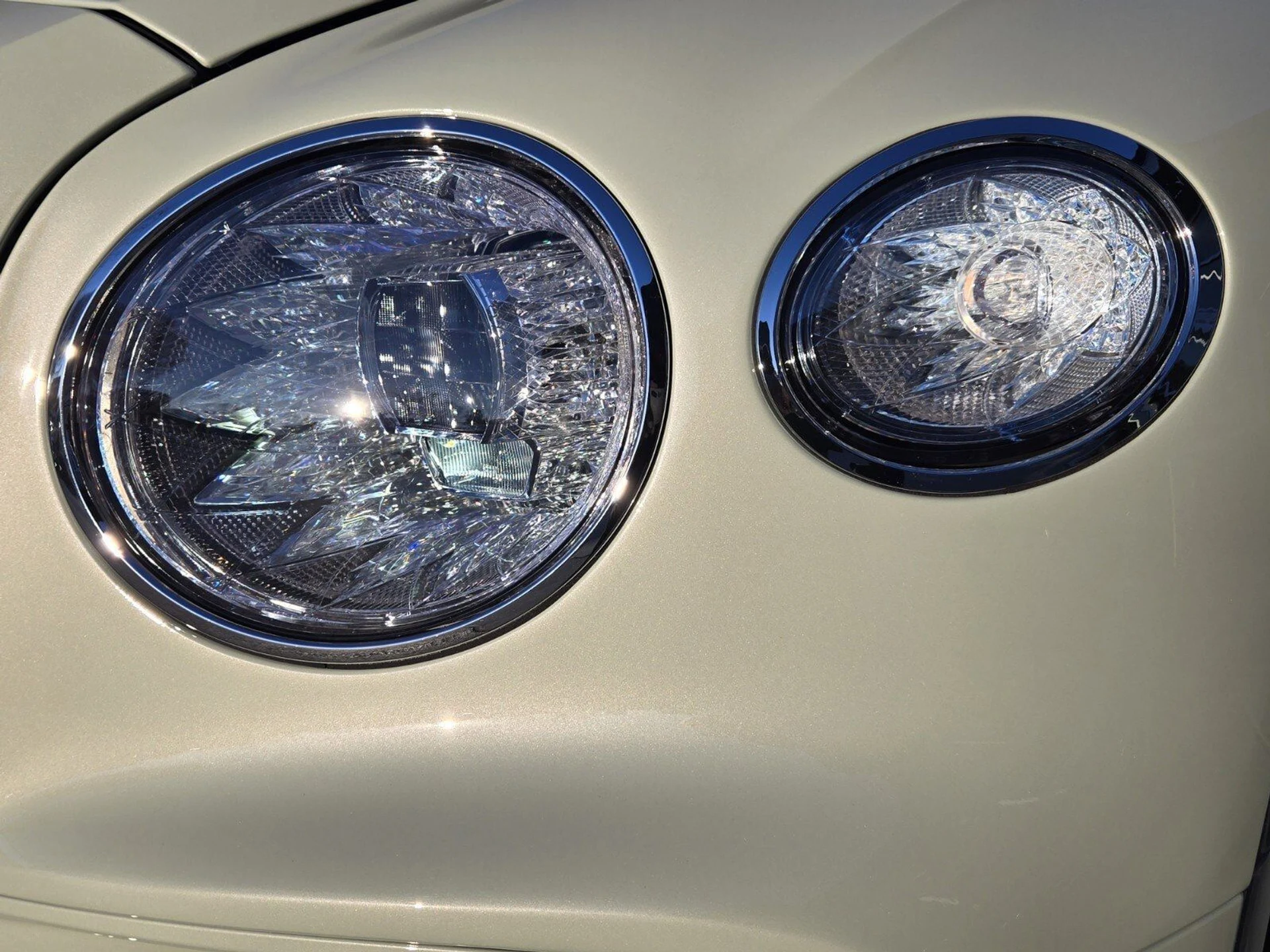 mph045_2212824899_9192d137156d1b7d3268e434347b3de3x_575872f899