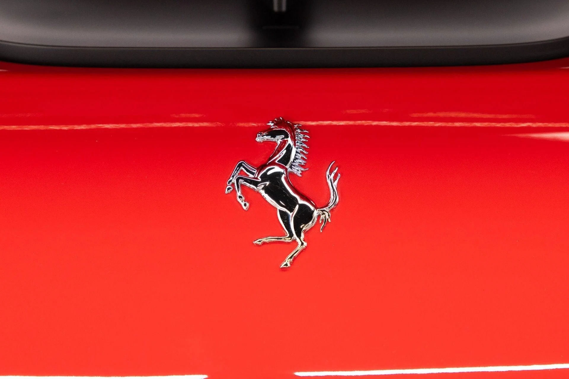 mph045_2217436312_Used_2021_Ferrari_F8_Spider_1788440832_9a601d1f0e