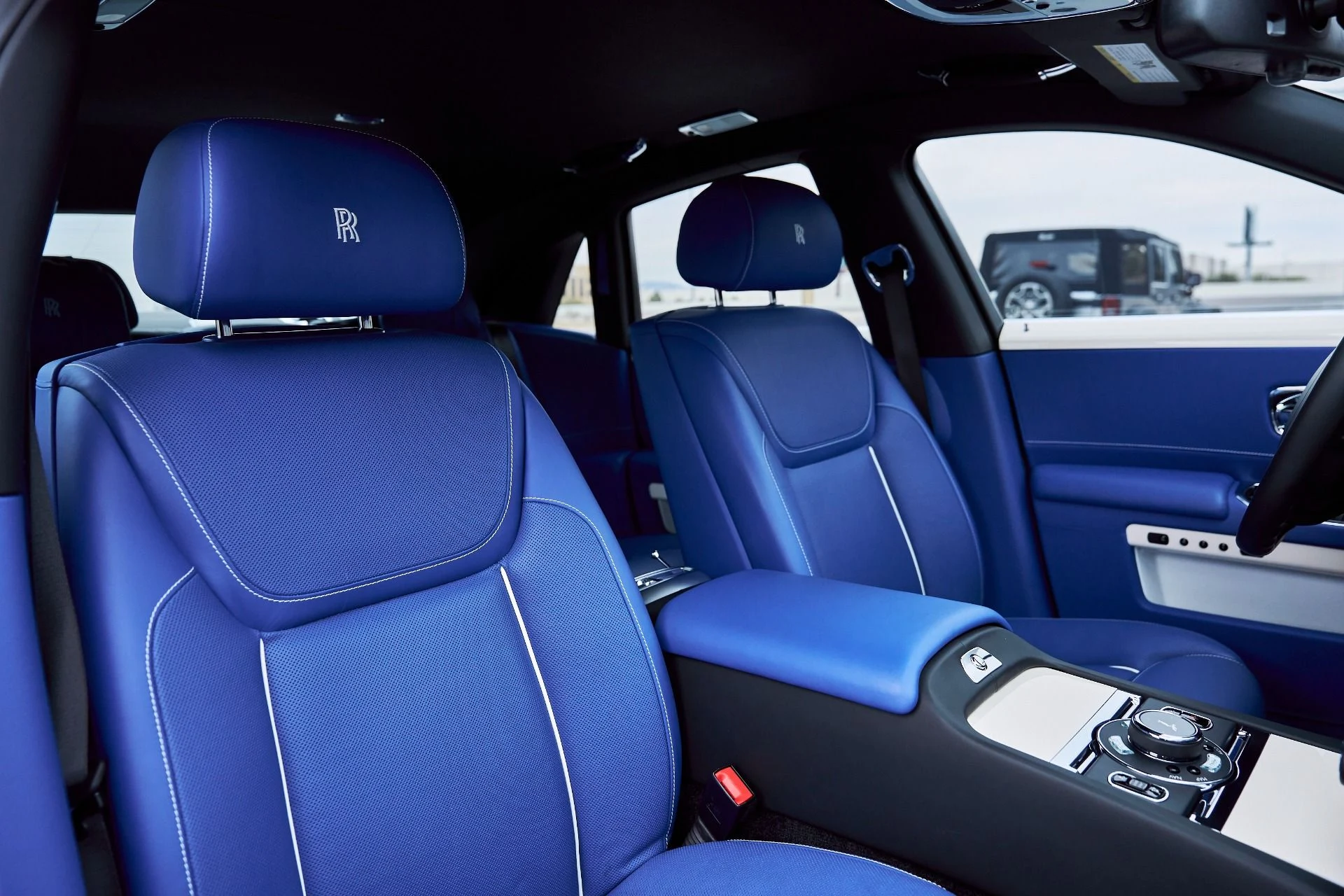 mph045_2222617914_Used_2019_Rolls_Royce_Ghost_Base_1767224315_7990b50ee1