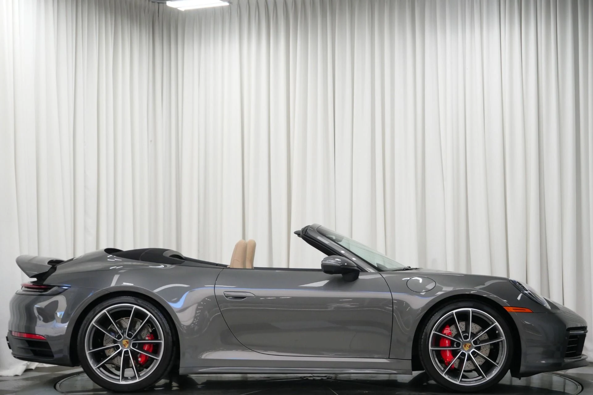 mph045_2223397546_Used_2021_Porsche_911_Carrera_S_Cabriolet_1757522439_5fd529e093