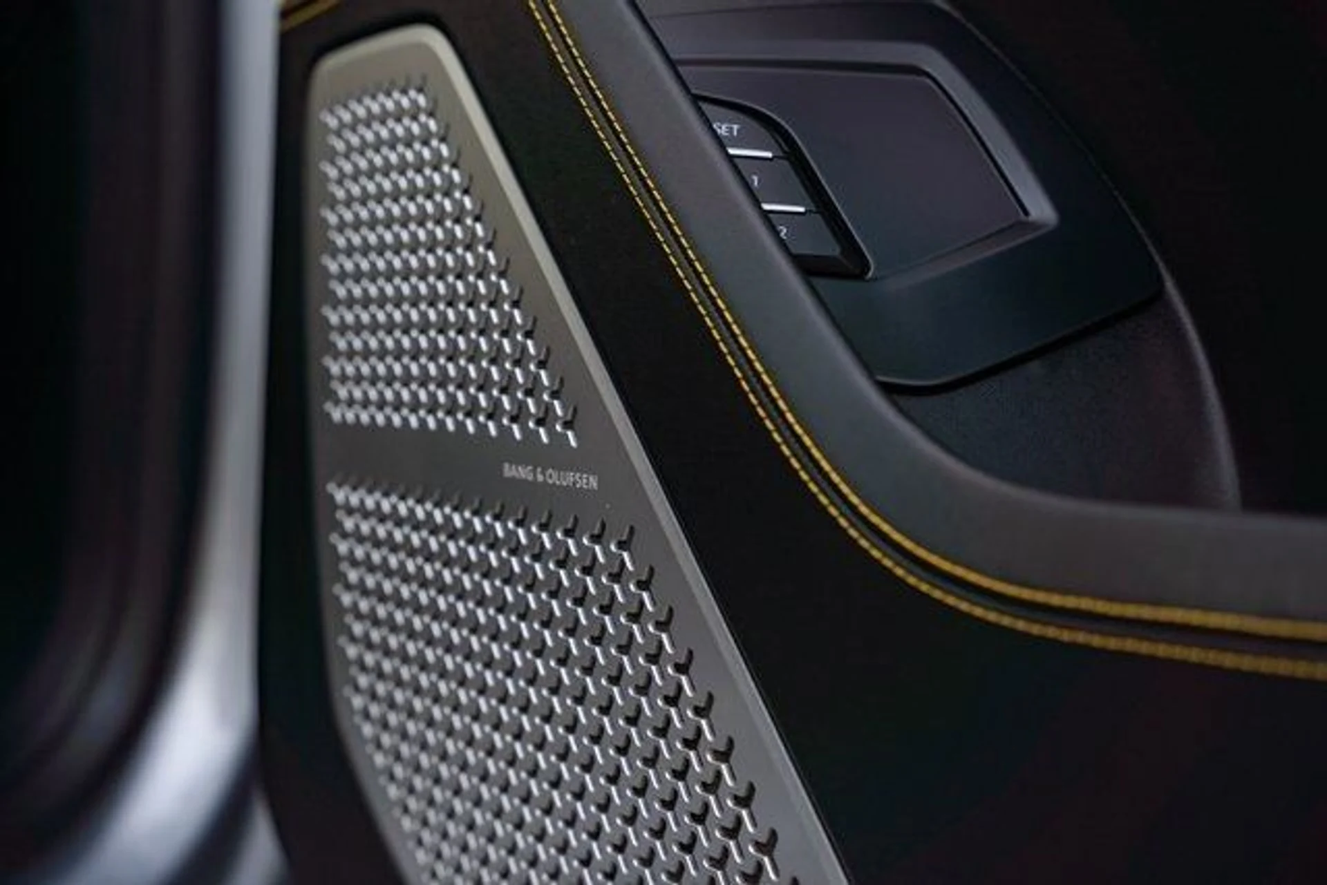 mph045_2233531128_dd053c95681087b9e73edc58b8dc9c69_d8778a8785