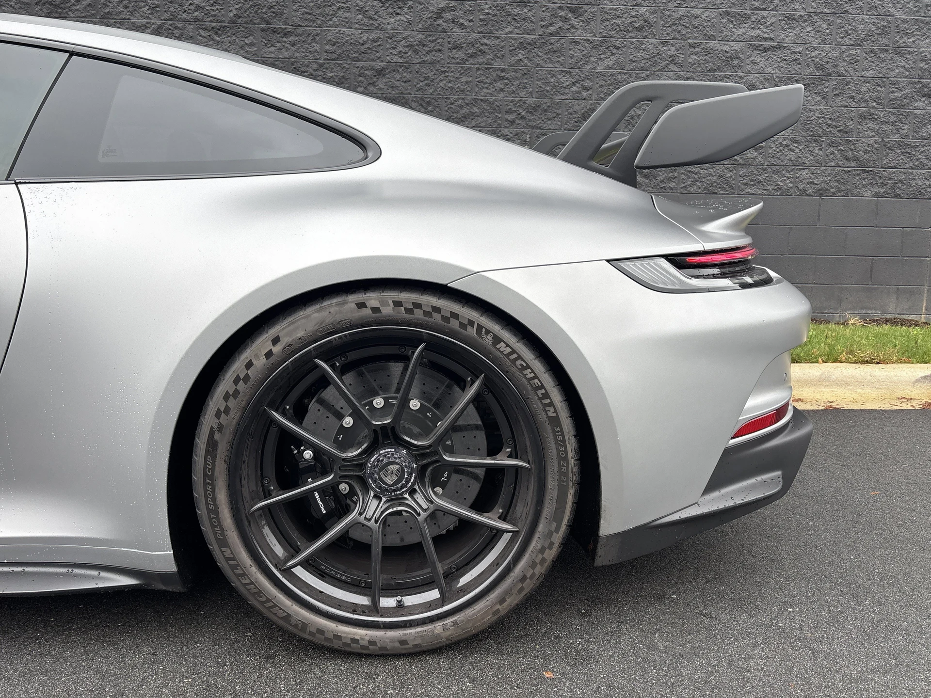 mph045_2236064605_399472efce584f45b6362392bad6eed6_1088f89c71