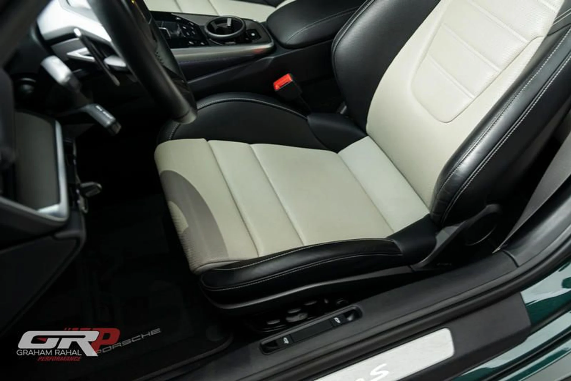 mph045_2244891098_E27959_D3_46_A0_4_D88_81_BB_59_DFF_47_F741_C_d111014183