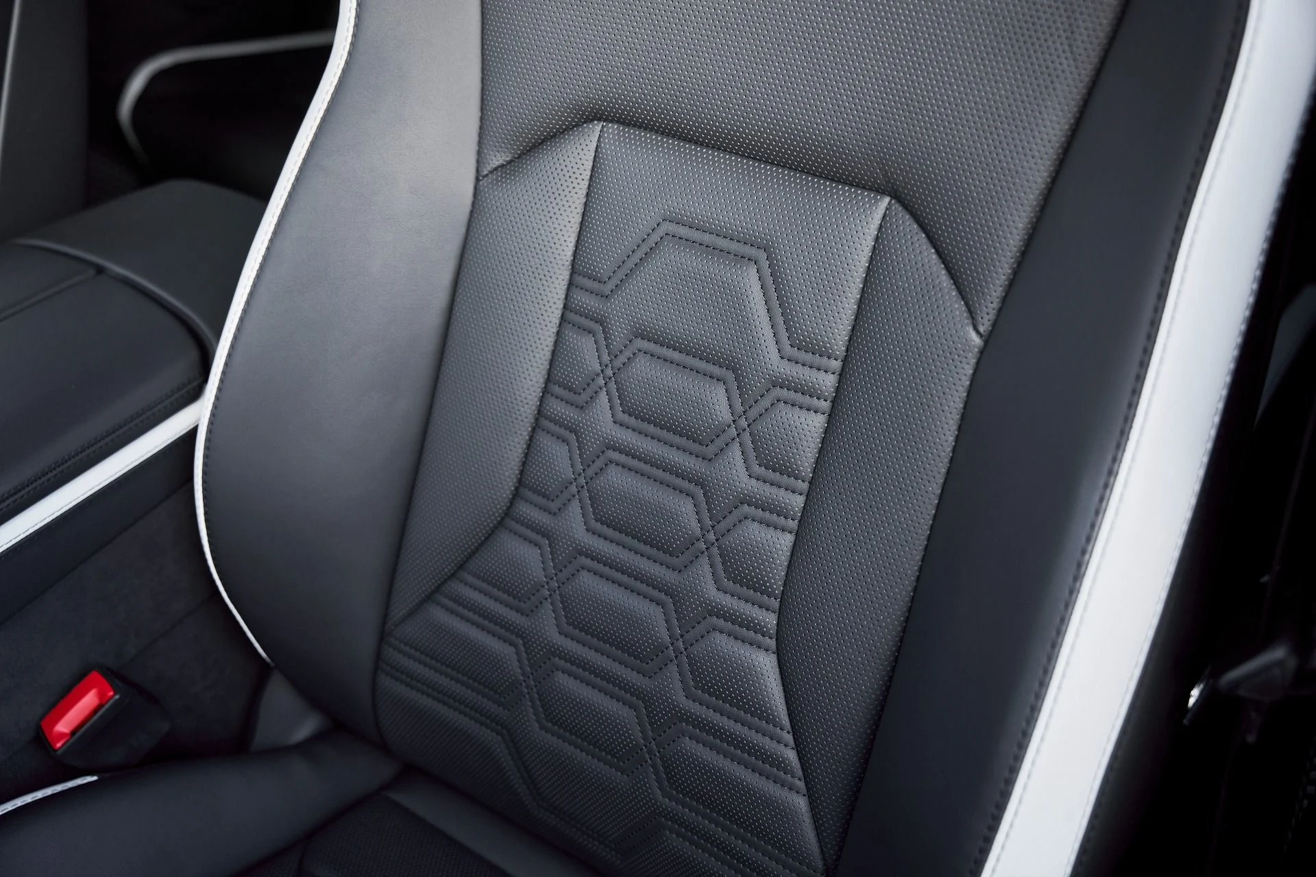 mph045_2252693007_Used_2025_Lamborghini_Urus_SE_1767720895_6e924bd826