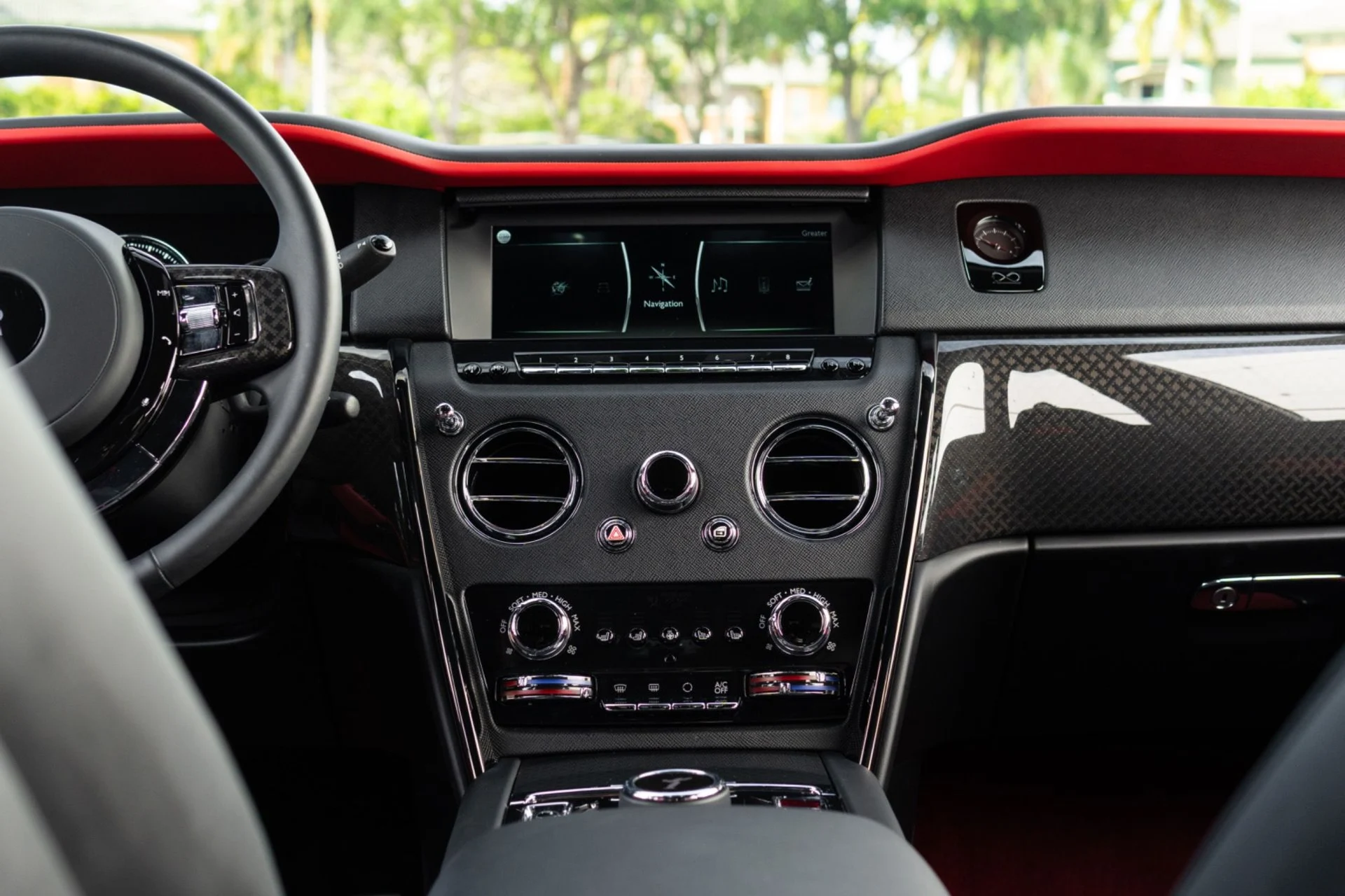 mph045_2261426202_Used_2022_Rolls_Royce_Black_Badge_Cullinan_1776130970_16dca930b9