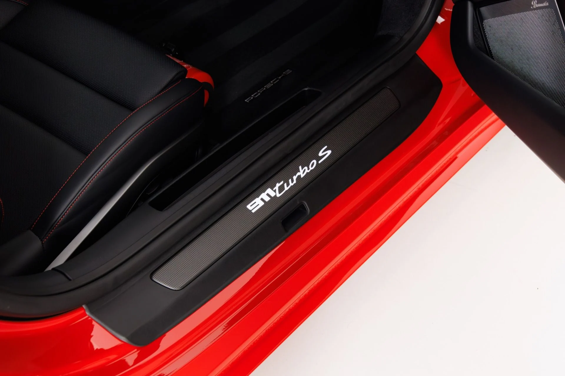 mph045_2300024321_Used_2021_Porsche_911_Turbo_S_1776203925_e5beda6ab8