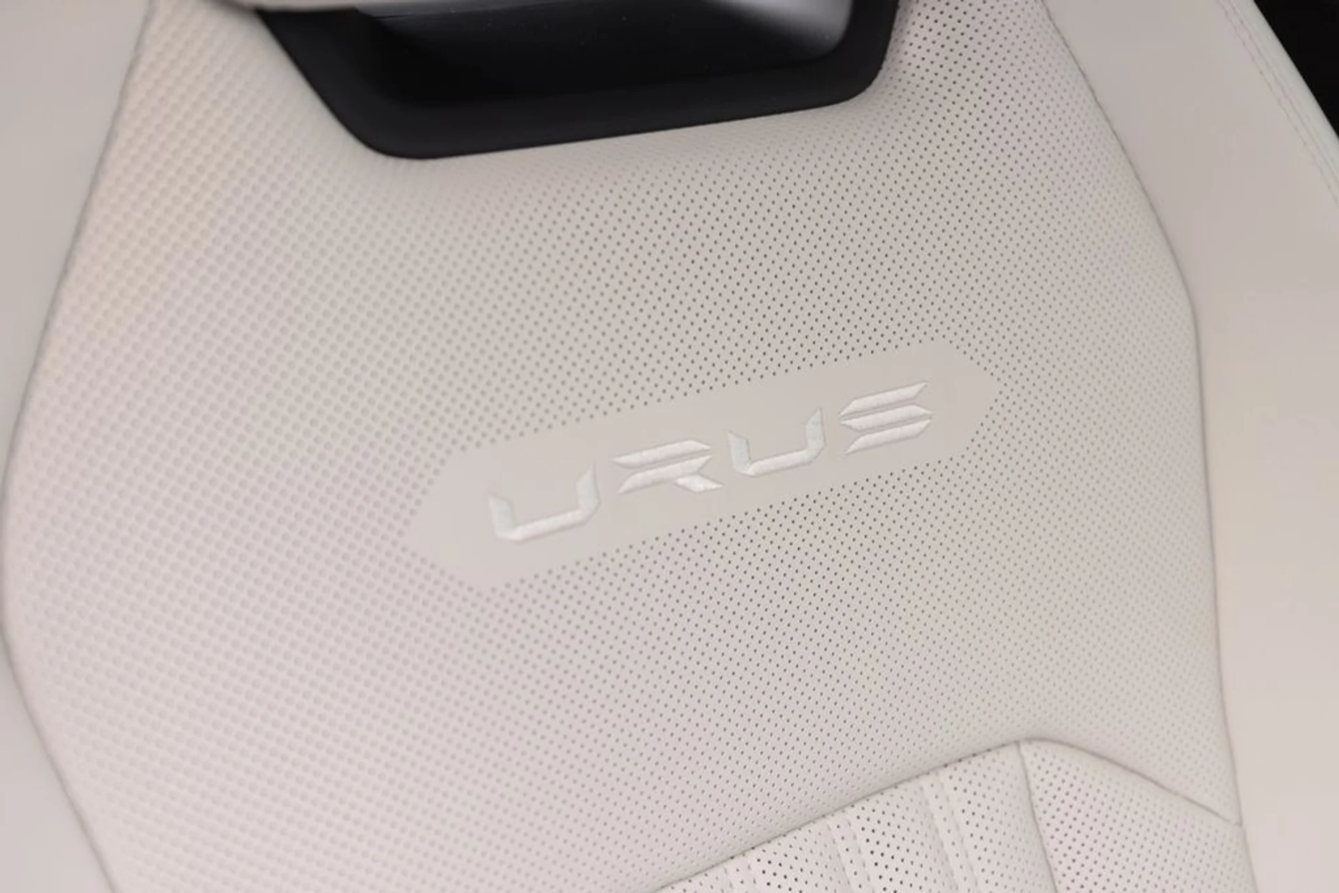 mph045_2304923936_28ecefe123dd4a942754b40e04e149fcx_8a506f4ad8