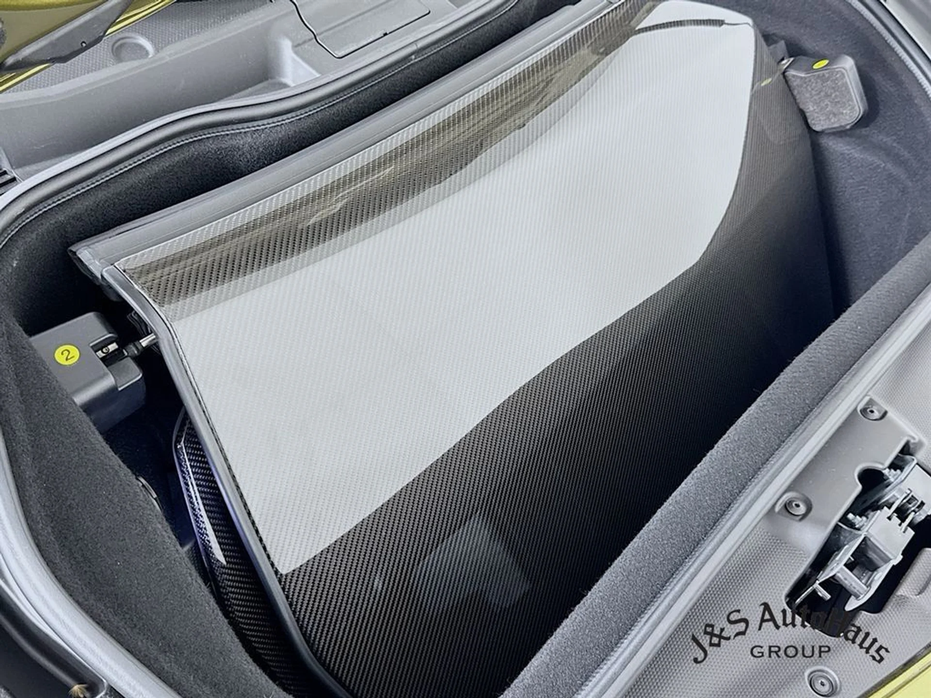 mph045_2333365635_t5vy083dd1lt616fczodle57v9s1_1552e45255