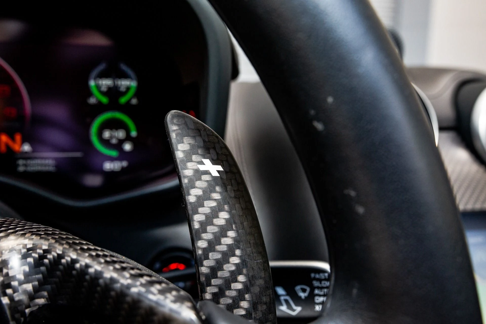 mph045_2357165480_14_p46_l_da55585058