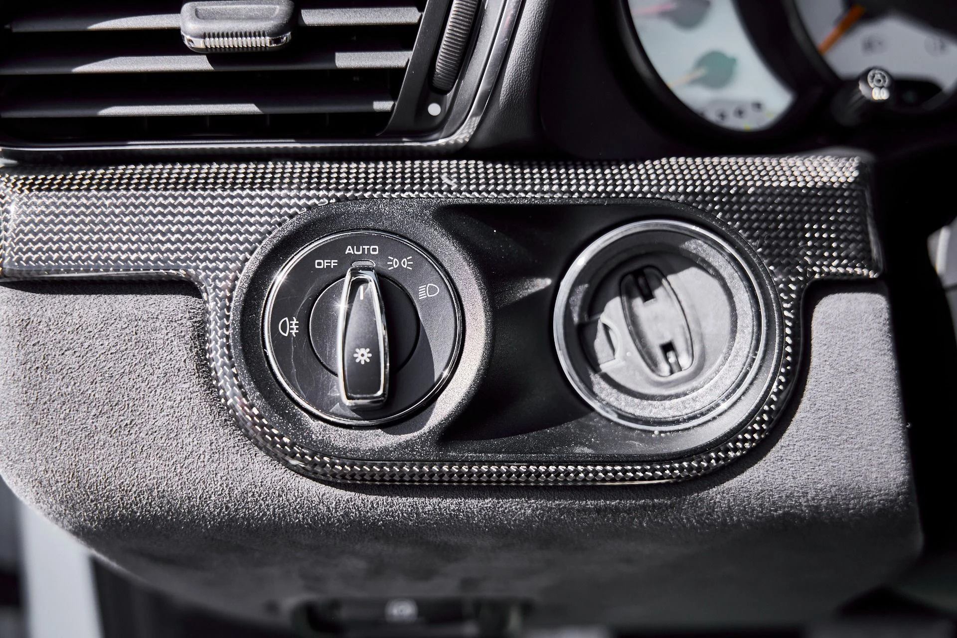 mph045_236934708_Used_2015_Porsche_911_GT_3_1771890220_bdb2442f36