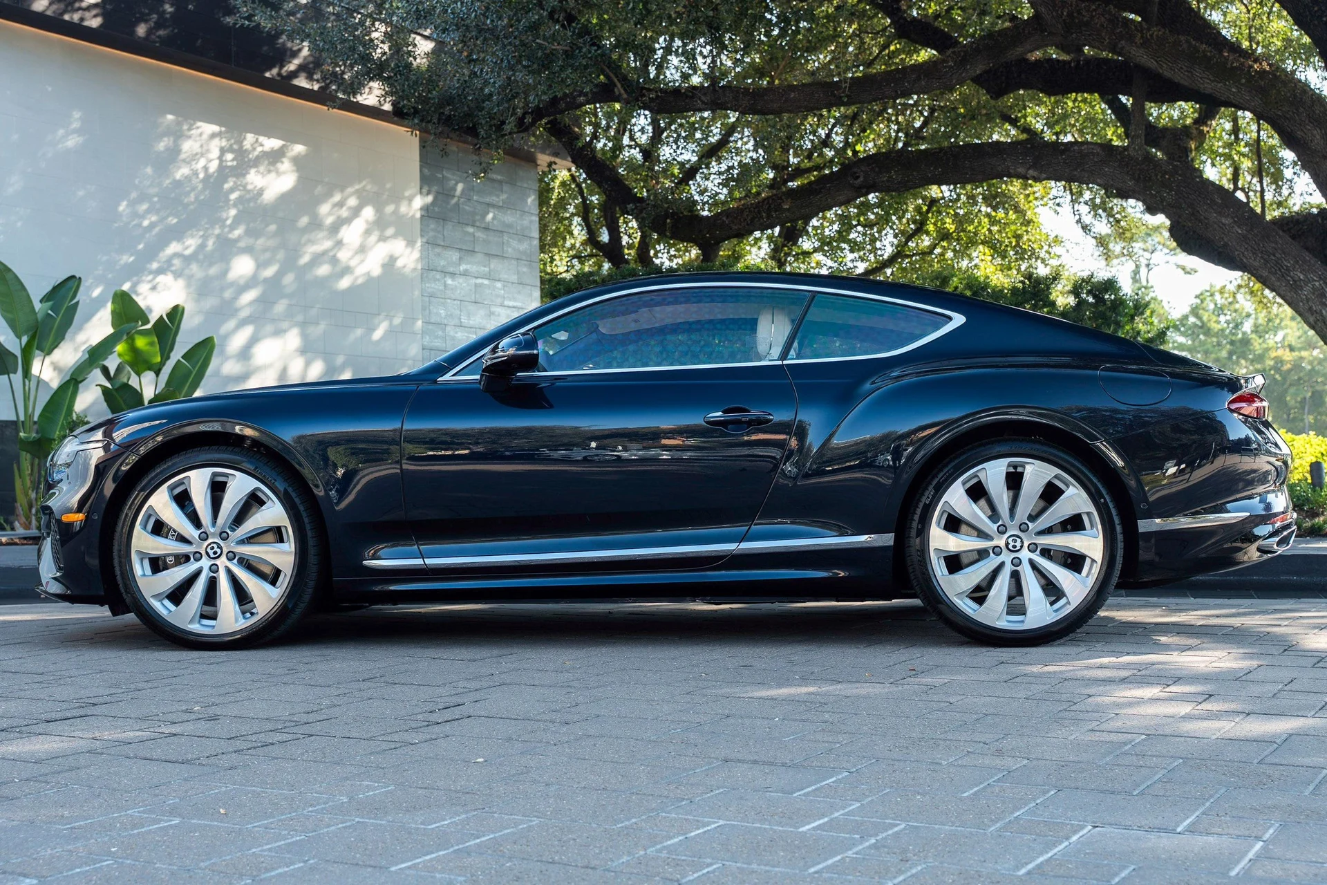 mph045_2382418271_458241675_6954bf5f4e73cd9f103f4e81_20734e71d5